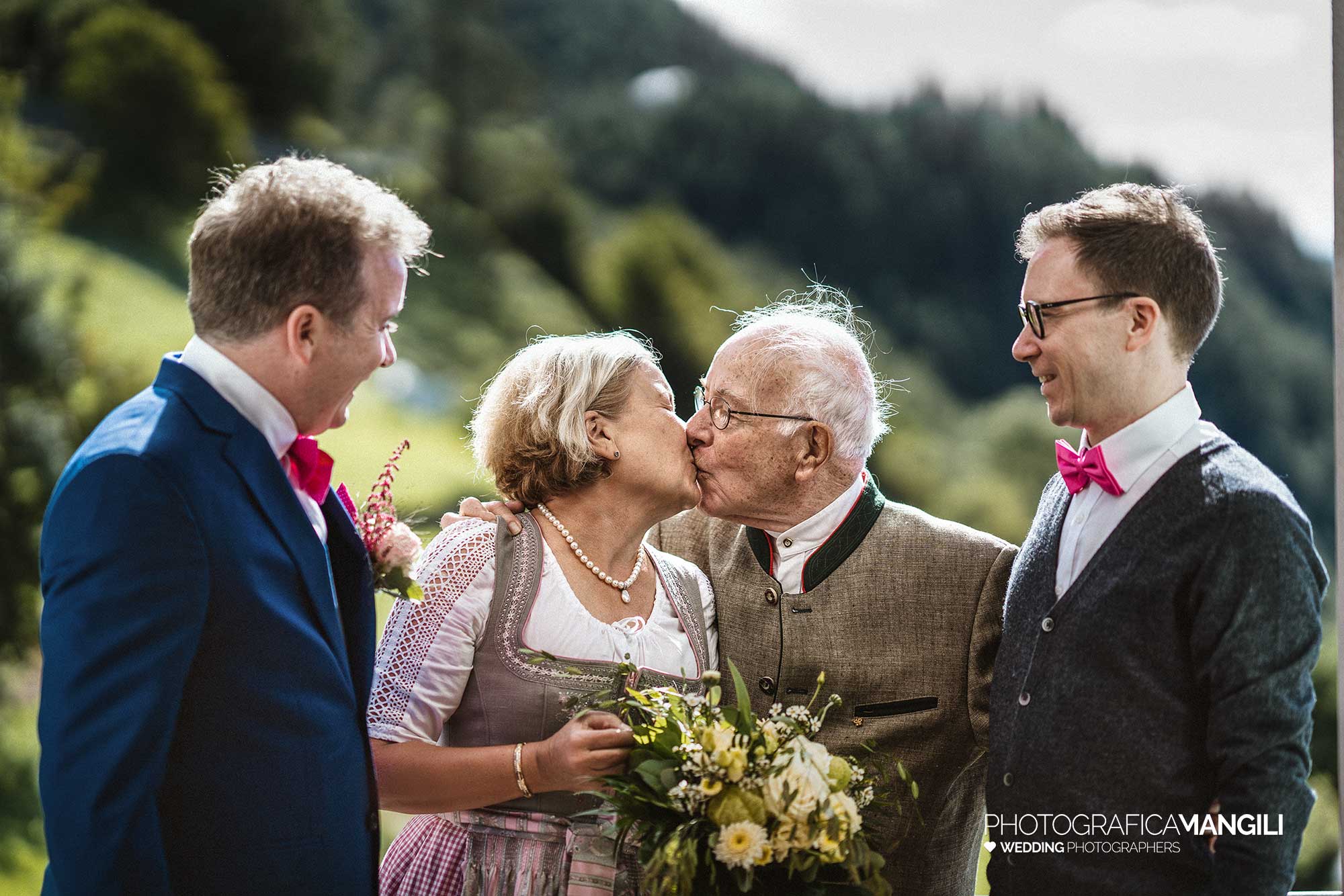 007 foto matrimonio reportage wedding preparativi sposo poschiavo svizzera 007 foto matrimonio reportage wedding preparativi sposo poschiavo svizzera