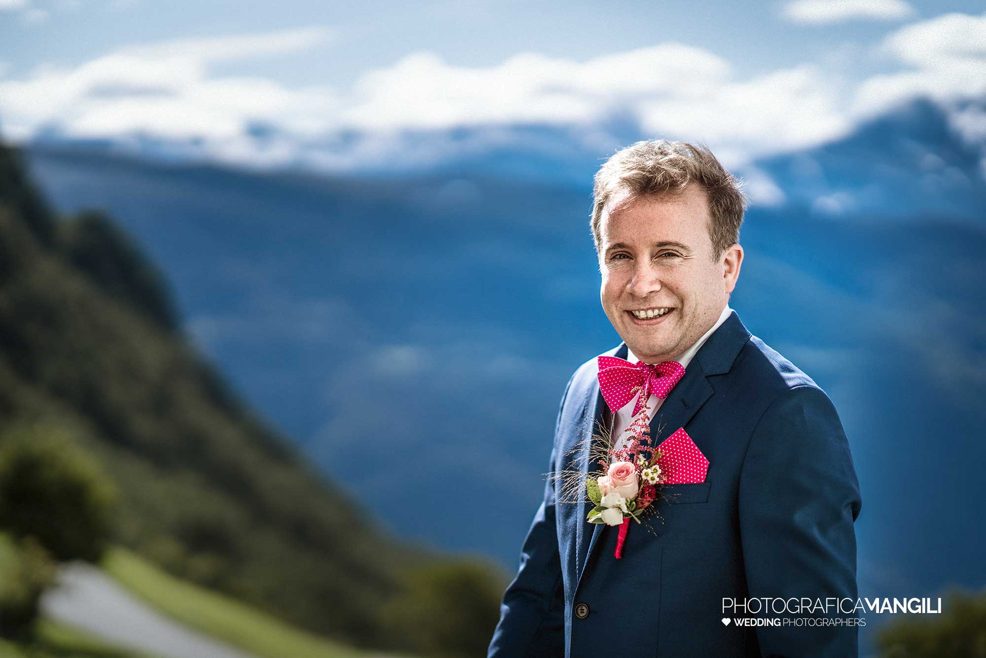 008 foto matrimonio reportage wedding preparativi sposo poschiavo svizzera 008 foto matrimonio reportage wedding preparativi sposo poschiavo svizzera