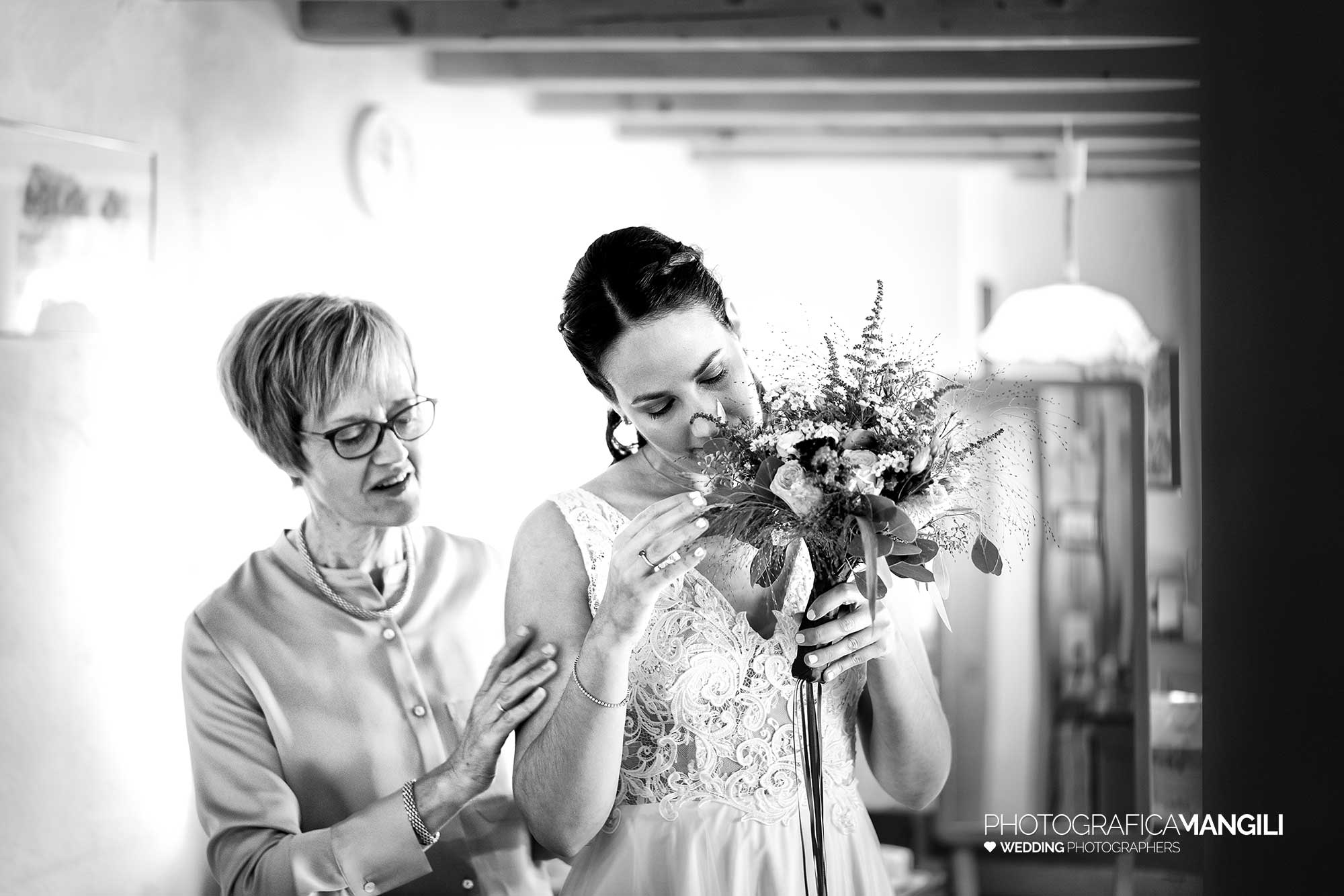 014 foto matrimonio reportage wedding preparativi sposa poschiavo svizzera 014 foto matrimonio reportage wedding preparativi sposa poschiavo svizzera