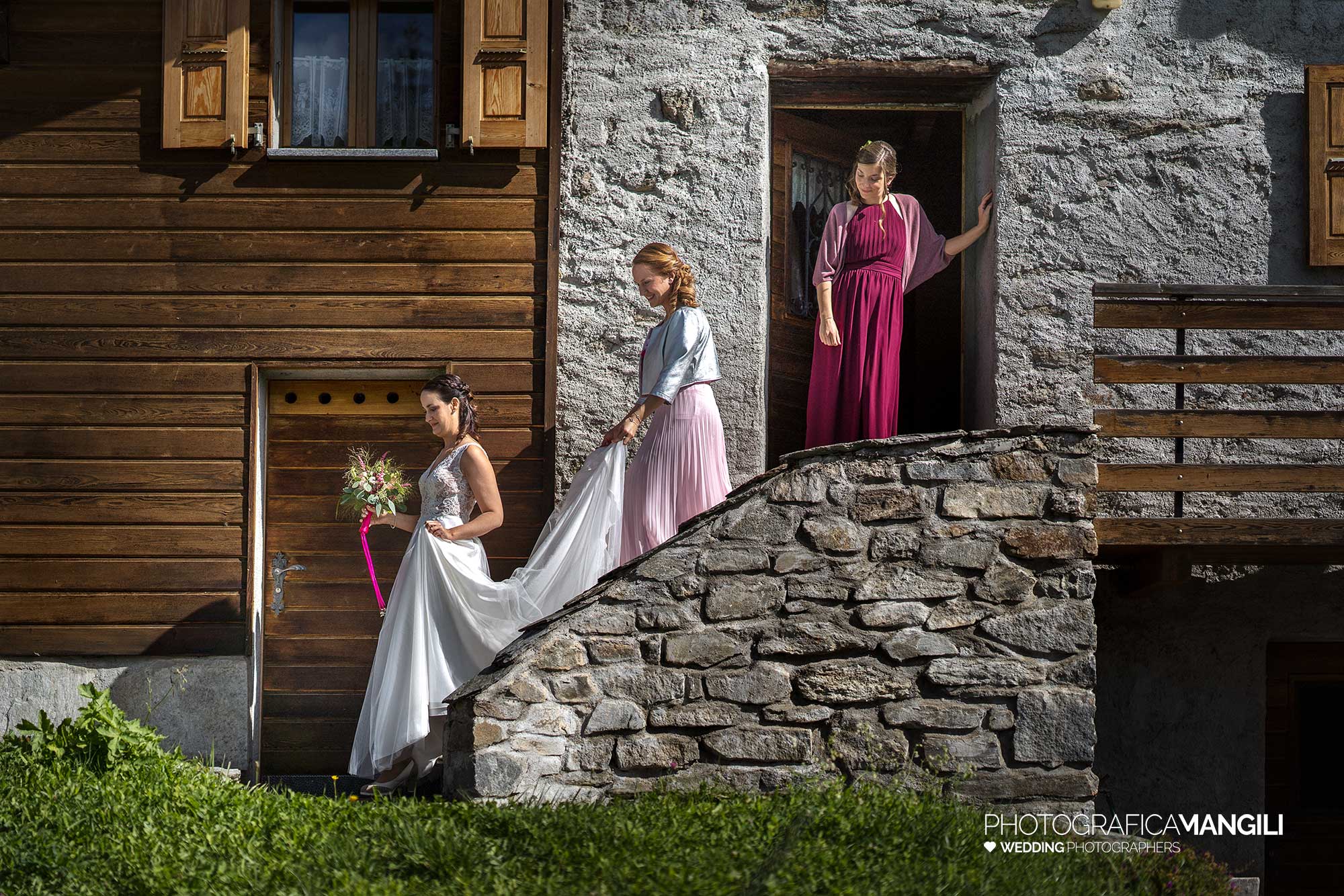 018 foto matrimonio reportage wedding preparativi sposa poschiavo svizzera 018 foto matrimonio reportage wedding preparativi sposa poschiavo svizzera