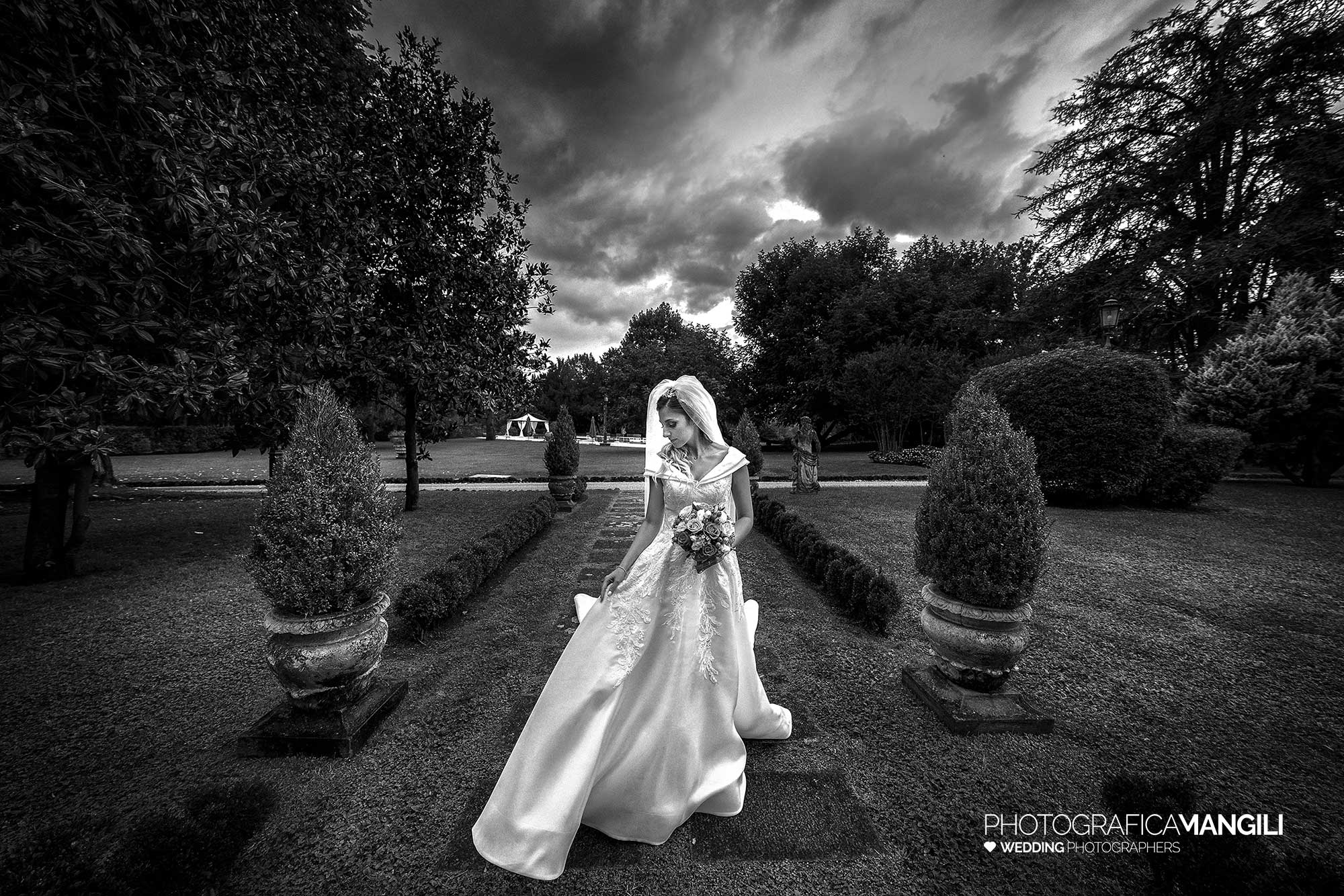 033 reportage ritratto sposa foto matrimonio wedding villa mattioli monza brianza 033 reportage ritratto sposa foto matrimonio wedding villa mattioli monza brianza