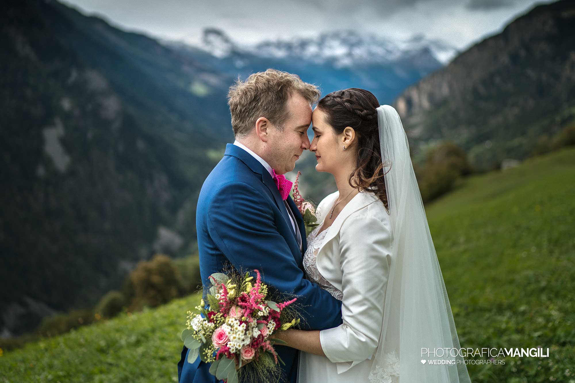 044 foto matrimonio reportage wedding ritratto sposi montagne poschiavo svizzera 044 foto matrimonio reportage wedding ritratto sposi montagne poschiavo svizzera