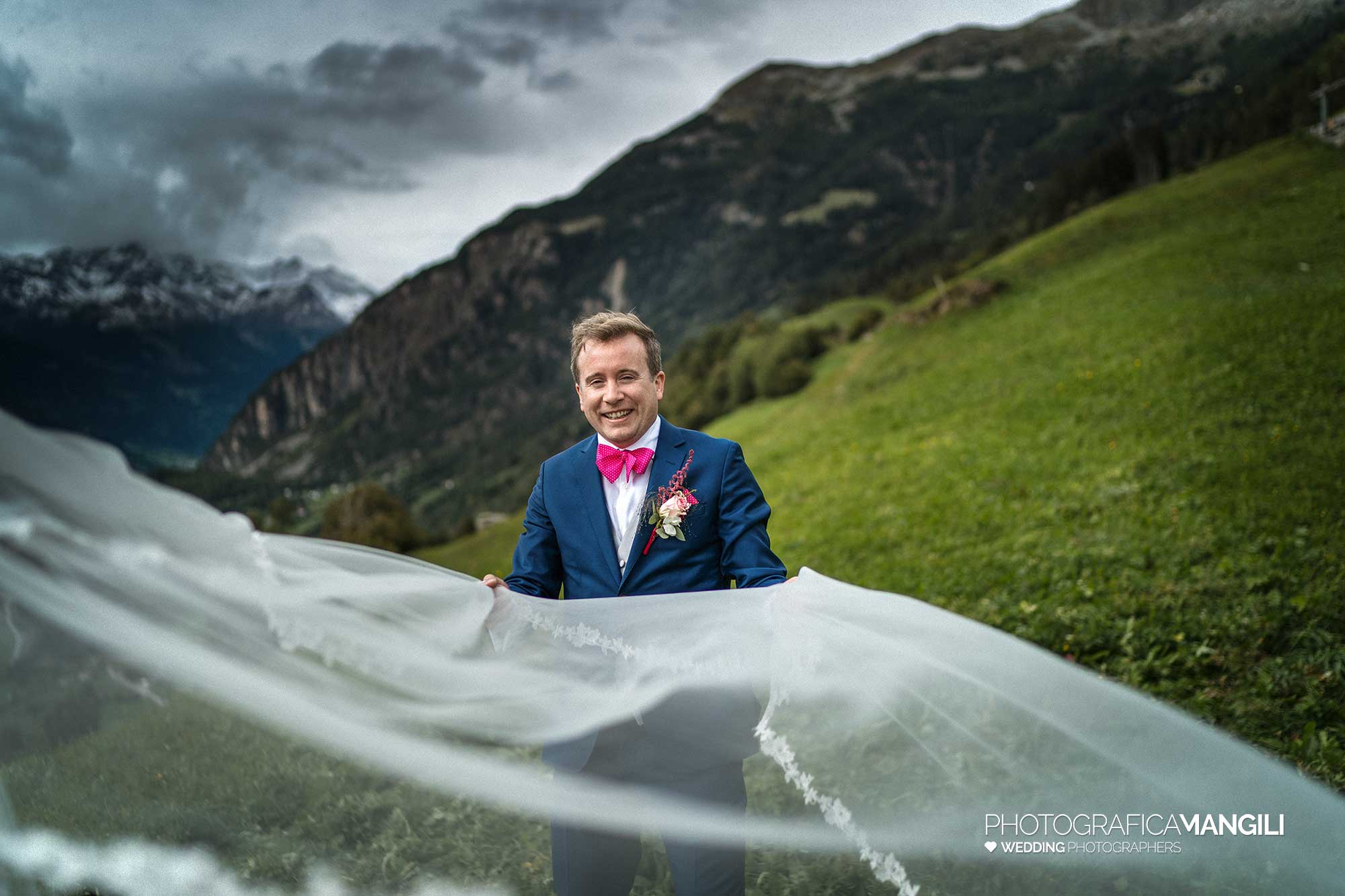 046 foto matrimonio reportage wedding ritratto sposi montagne poschiavo svizzera 046 foto matrimonio reportage wedding ritratto sposi montagne poschiavo svizzera