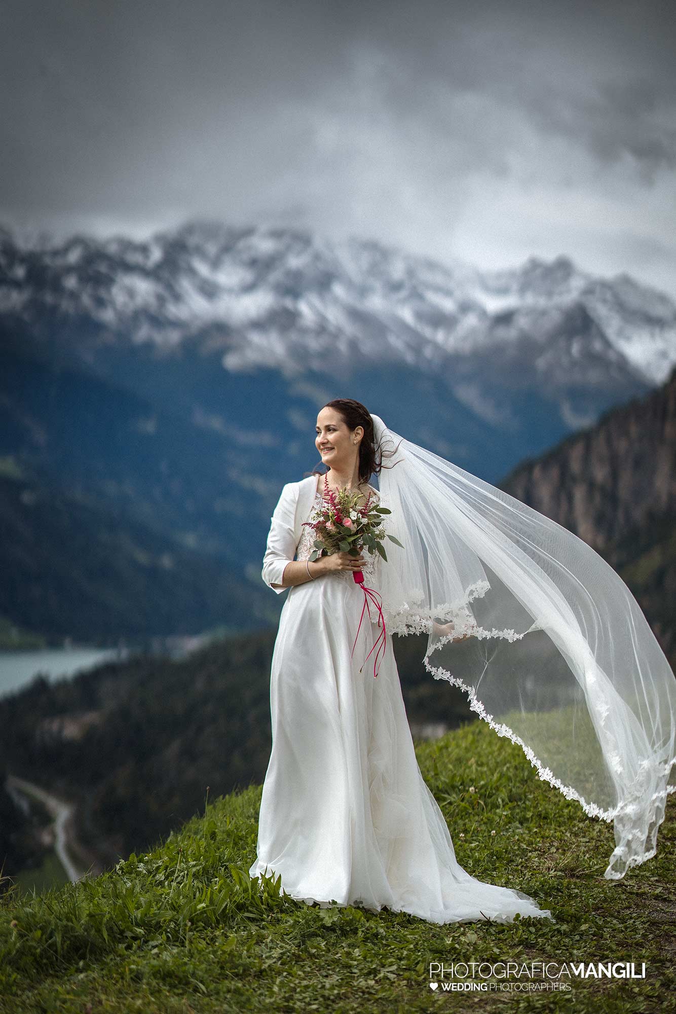 049 foto matrimonio reportage wedding ritratto sposi montagne poschiavo svizzera 049 foto matrimonio reportage wedding ritratto sposi montagne poschiavo svizzera