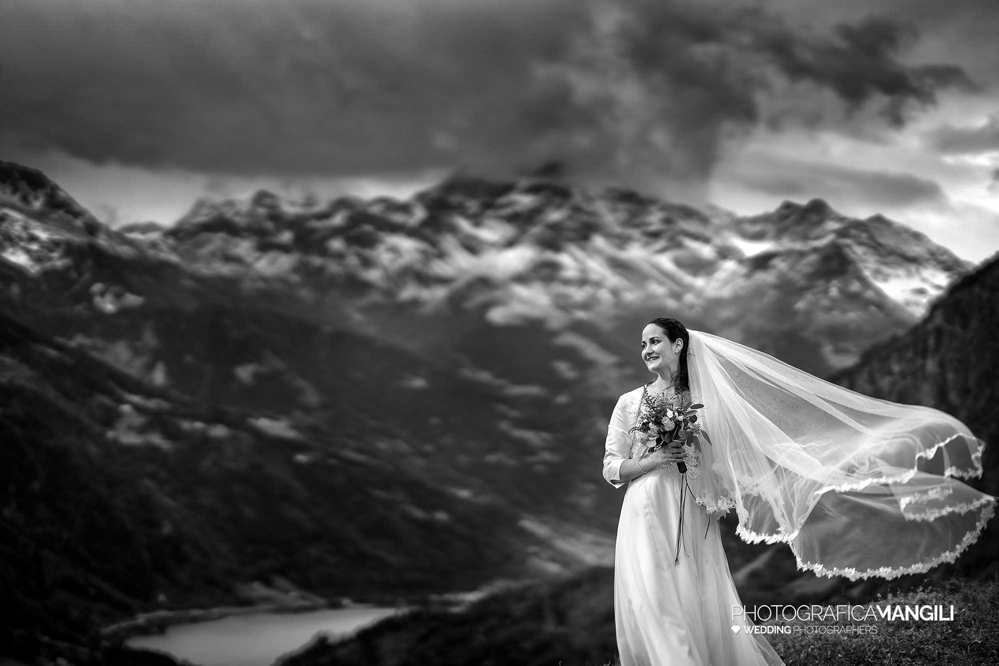 051 foto matrimonio reportage wedding ritratto sposi montagne poschiavo svizzera 051 foto matrimonio reportage wedding ritratto sposi montagne poschiavo svizzera