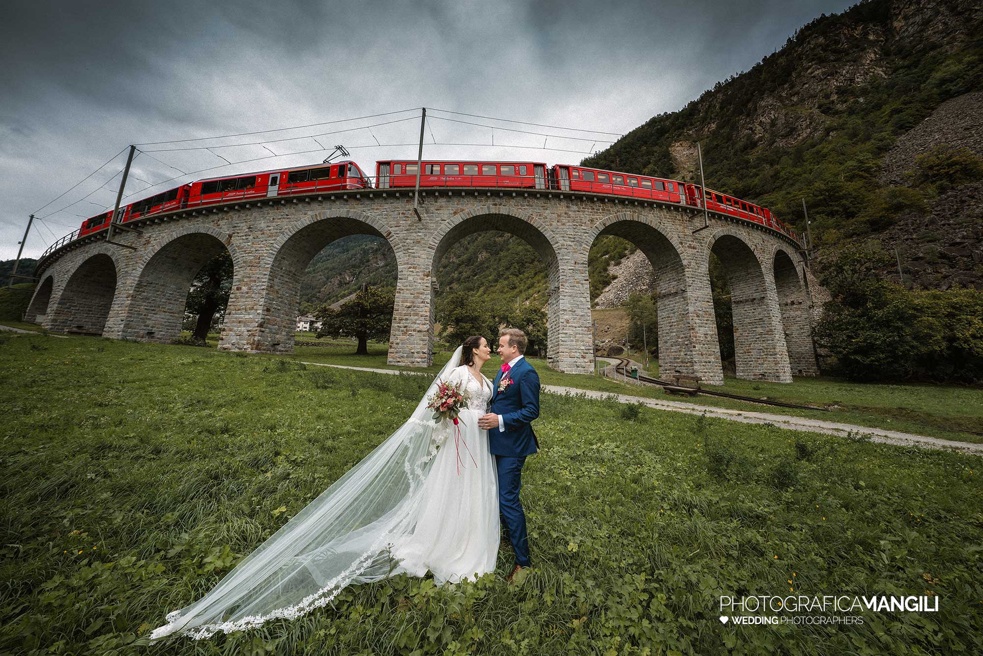 053 foto matrimonio reportage wedding bernina express poschiavo svizzera 053 foto matrimonio reportage wedding bernina express poschiavo svizzera