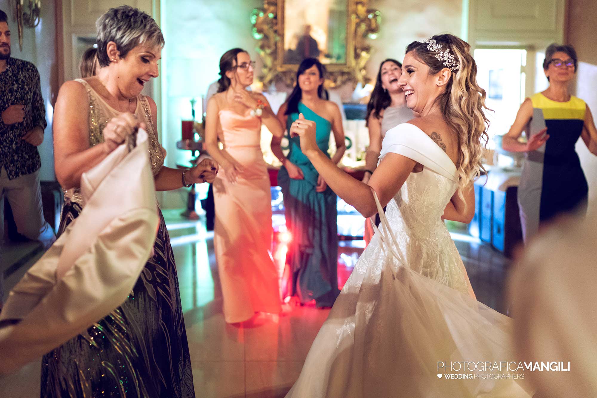 056 reportage festa balli sposi foto matrimonio wedding villa mattioli monza brianza 056 reportage festa balli sposi foto matrimonio wedding villa mattioli monza brianza