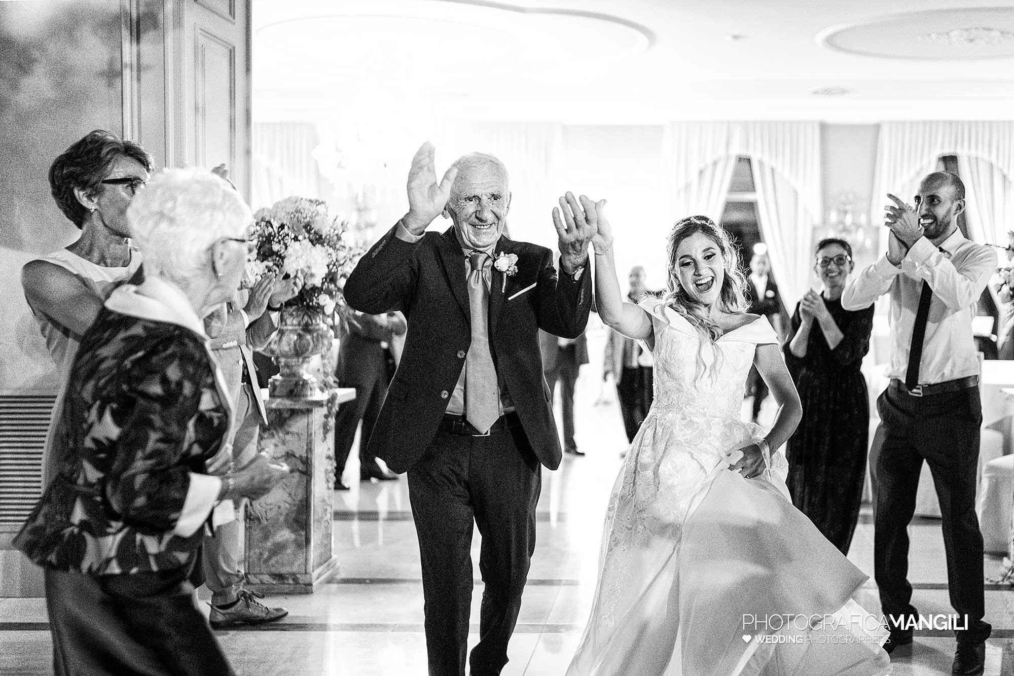 057 reportage festa balli sposi foto matrimonio wedding villa mattioli monza brianza 057 reportage festa balli sposi foto matrimonio wedding villa mattioli monza brianza