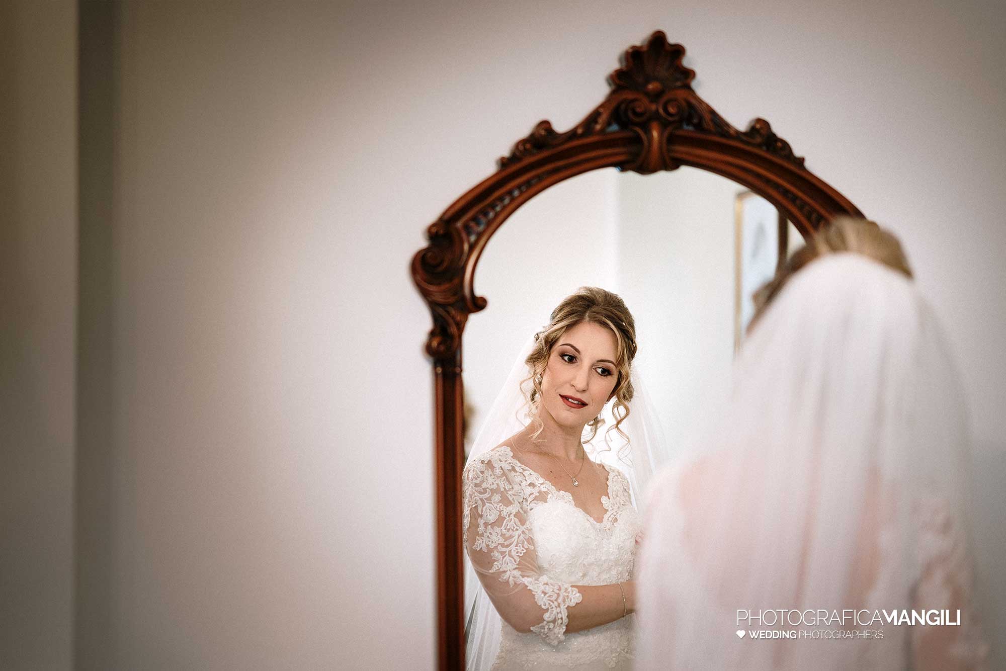 007 reportage preparativi sposa specchio foto matrimonio wedding bergamo 007 reportage preparativi sposa specchio foto matrimonio wedding bergamo