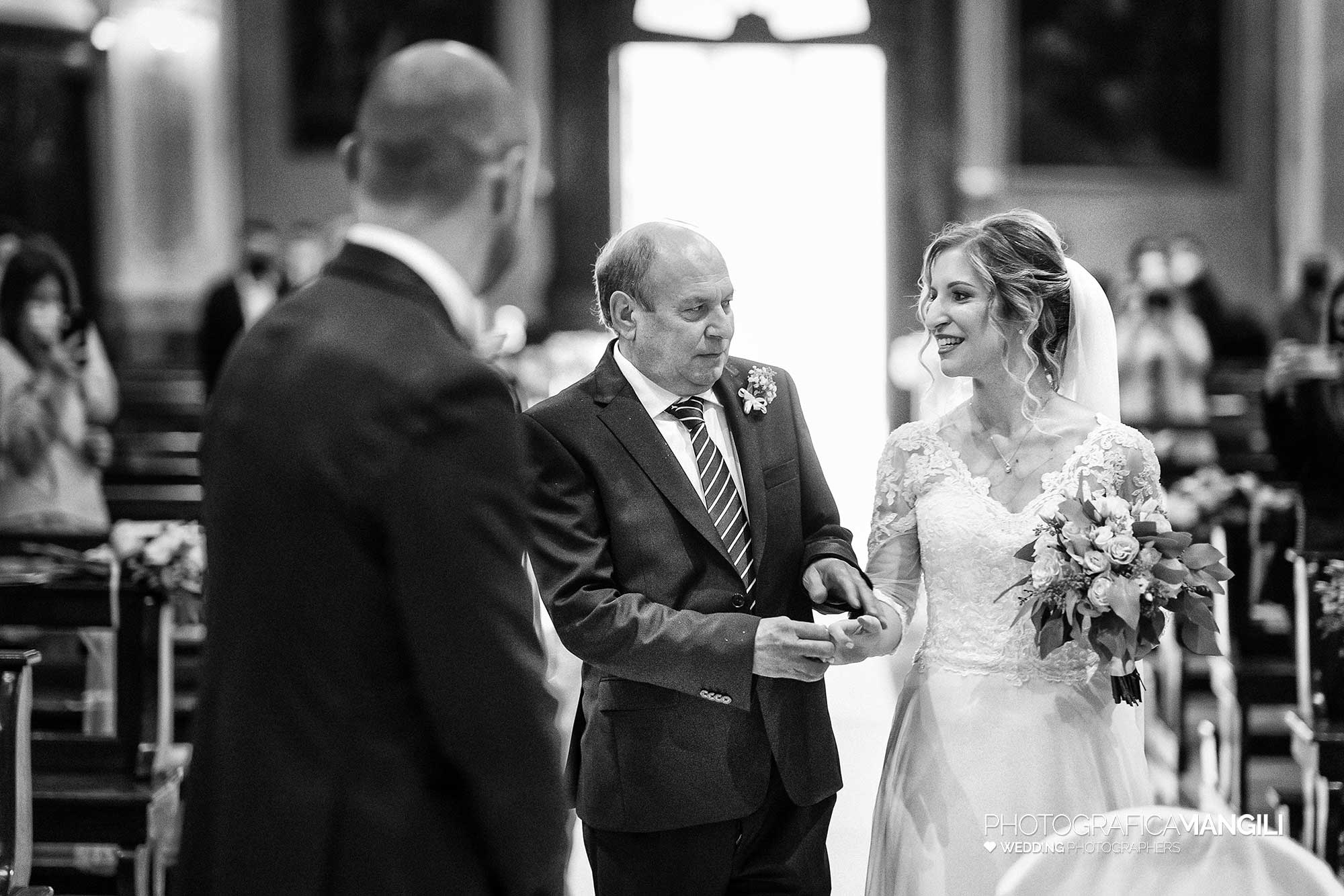 015 reportage ingresso sposa foto matrimonio wedding bergamo 015 reportage ingresso sposa foto matrimonio wedding bergamo