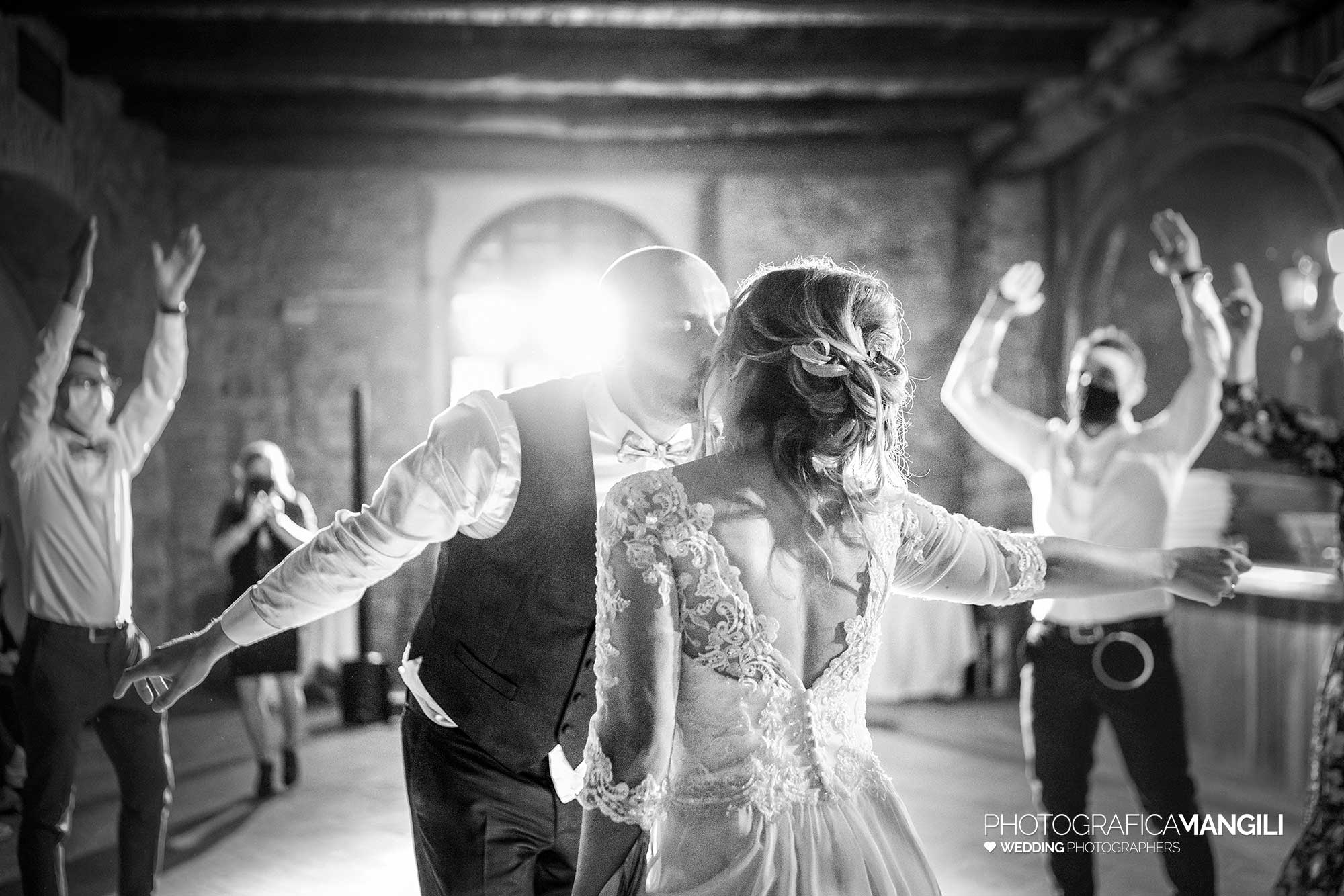 065 reportage sposi ballo festa foto matrimonio wedding villa martinelli bergamo 065 reportage sposi ballo festa foto matrimonio wedding villa martinelli bergamo