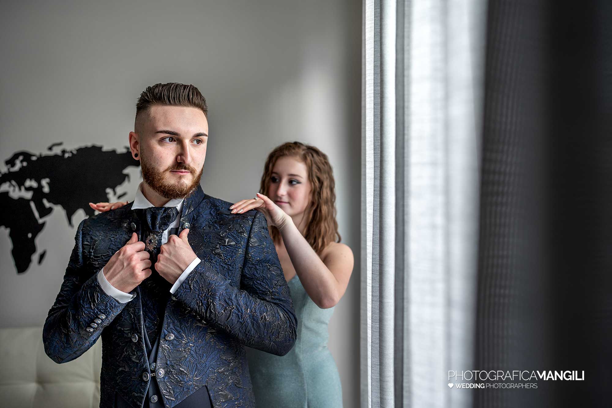 008 fotografo matrimonio reportage wedding preparazione sposo giacca brianza lecco 008 fotografo matrimonio reportage wedding preparazione sposo giacca brianza lecco