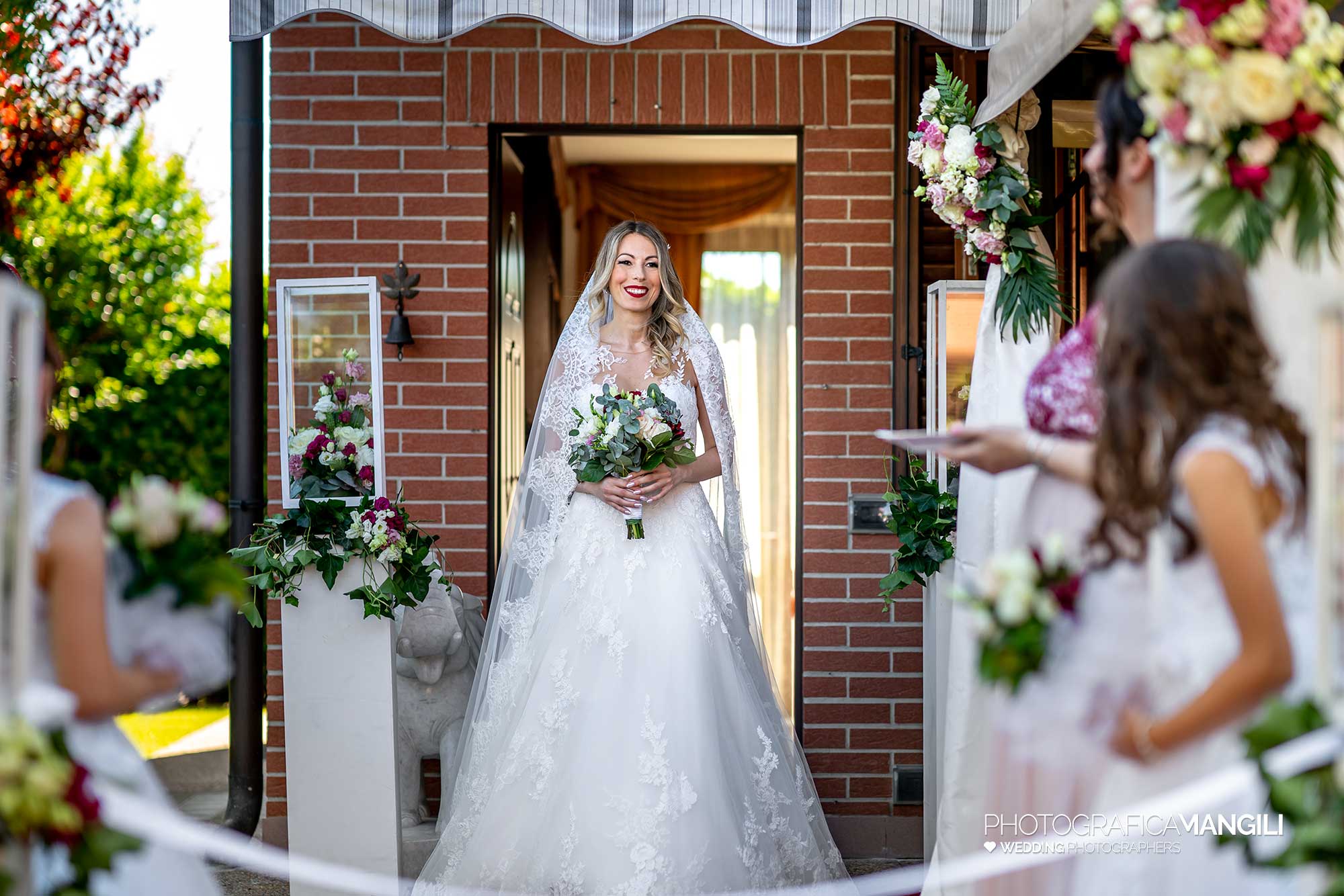 013 fotografo matrimonio reportage wedding preparazione damigelle sposa milano 013 fotografo matrimonio reportage wedding preparazione damigelle sposa milano