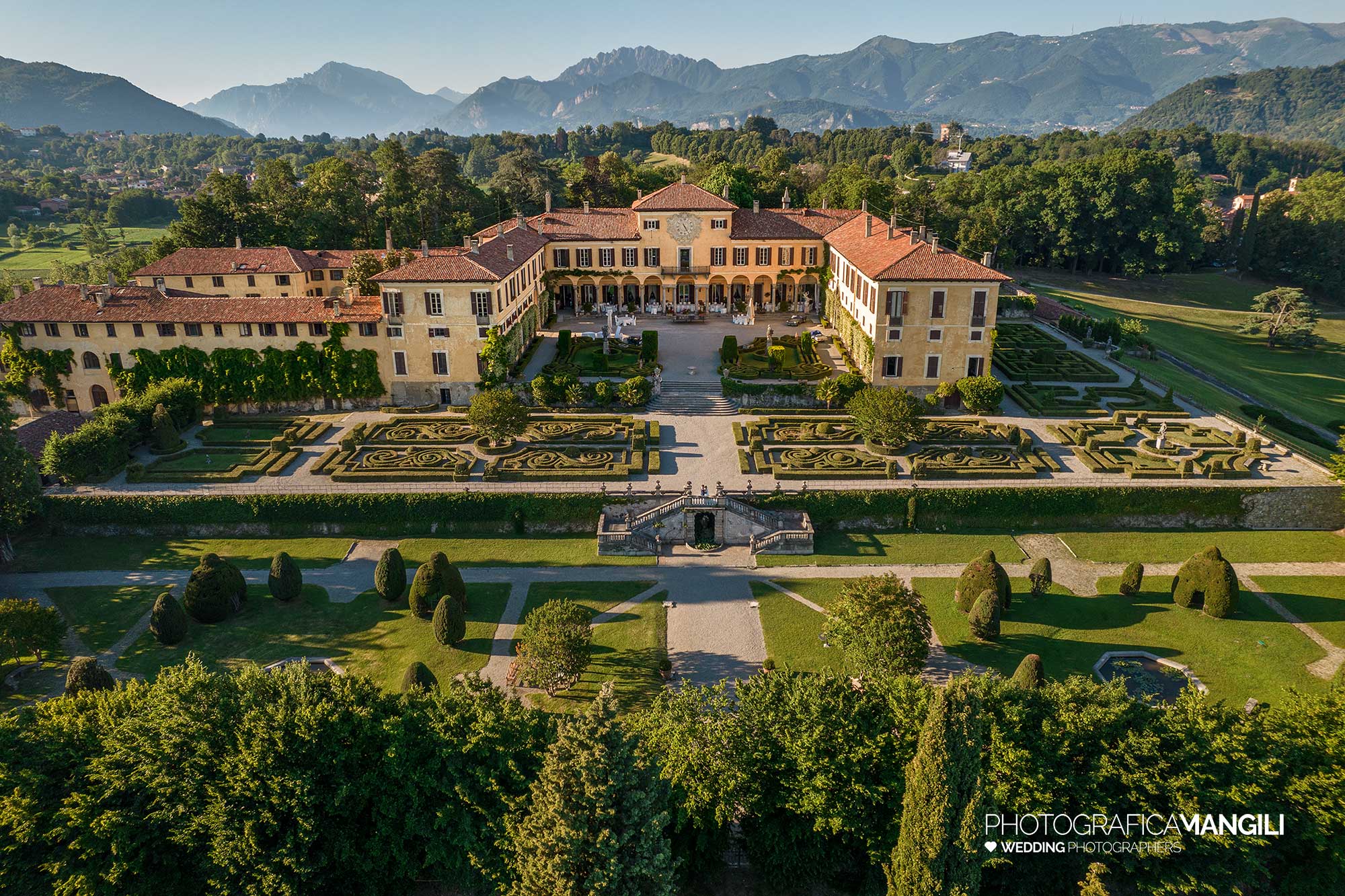 024 fotografo matrimonio reportage wedding panoramica sposi villa orsini colonna imbersago lecco 024 fotografo matrimonio reportage wedding panoramica sposi villa orsini colonna imbersago lecco
