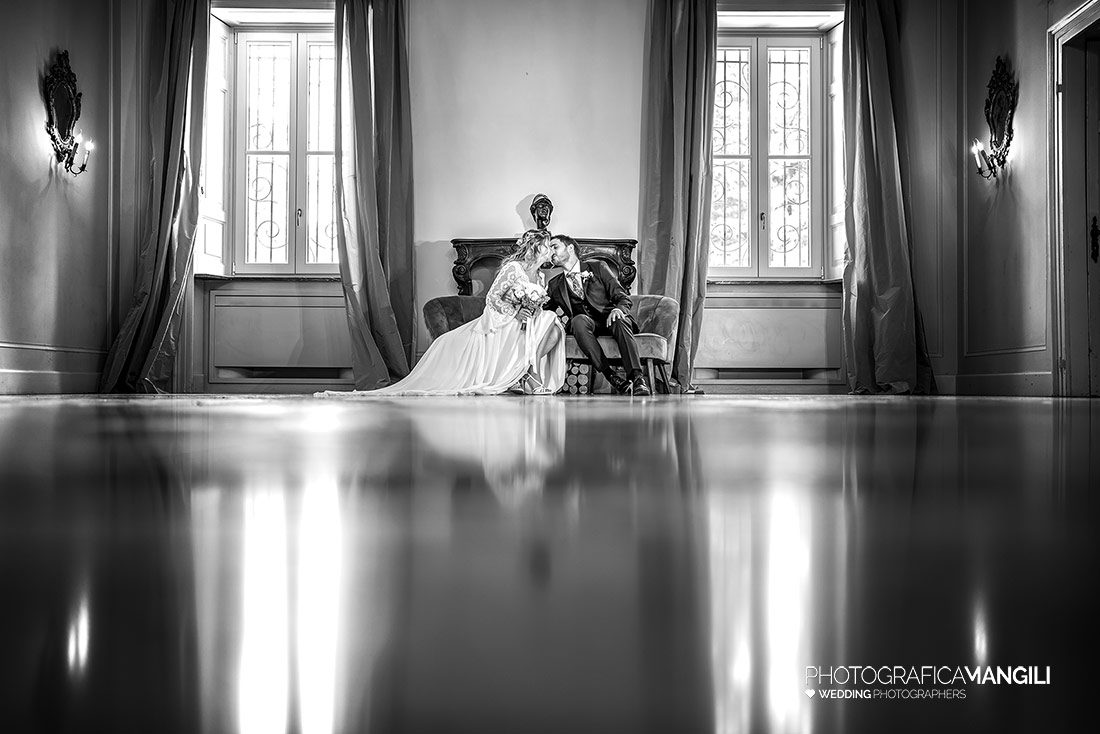 028 fotografo matrimonio reportage wedding ritratto sposi romantico bacio villa acquaroli carvico bergamo 028 fotografo matrimonio reportage wedding ritratto sposi romantico bacio villa acquaroli carvico bergamo