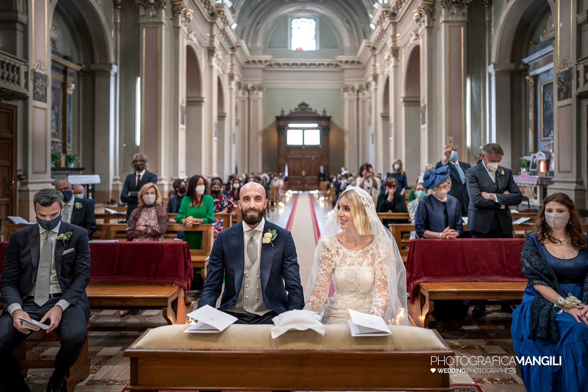 032 fotografo matrimonio reportage wedding rito religioso chiesa sposi bergamo 032 fotografo matrimonio reportage wedding rito religioso chiesa sposi bergamo