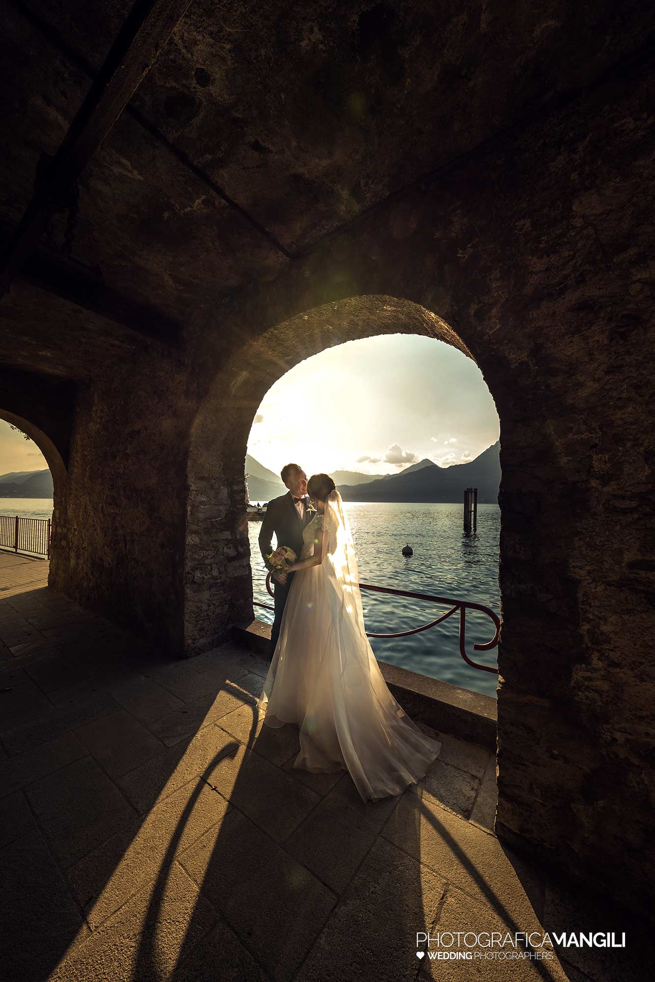 033 fotografo matrimonio reportage wedding beautiful sunset ritratto sposi varenna lecco como lake 033 fotografo matrimonio reportage wedding beautiful sunset ritratto sposi varenna lecco como lake