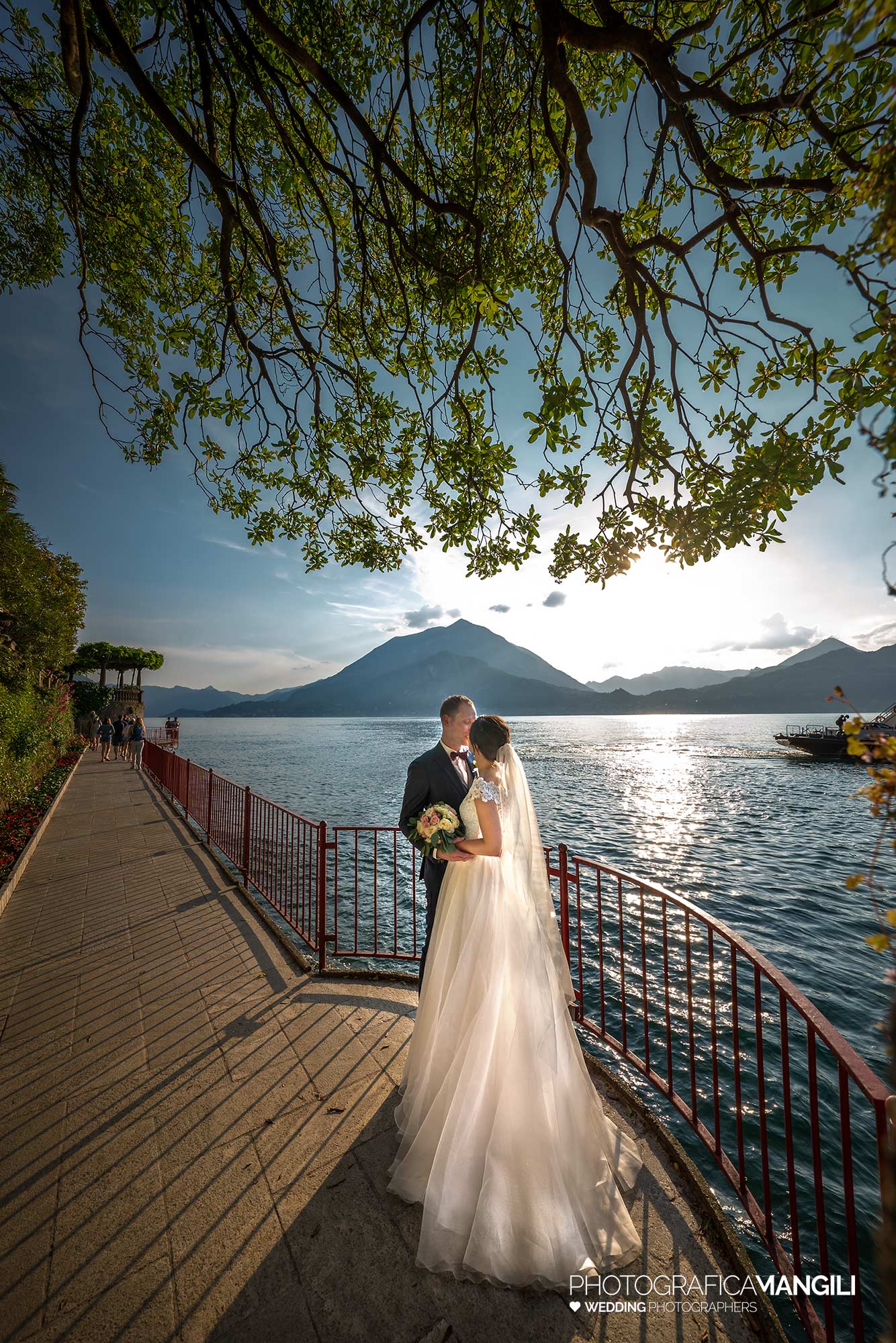 035 fotografo matrimonio reportage wedding ritratto sposi varenna lecco lago di como 035 fotografo matrimonio reportage wedding ritratto sposi varenna lecco lago di como