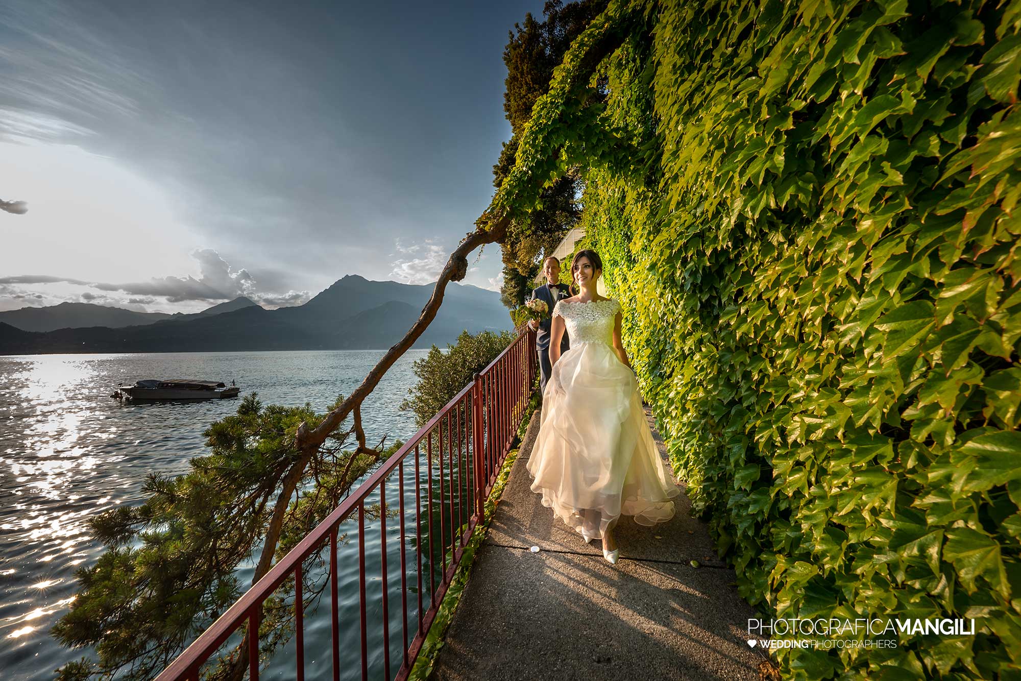 038 fotografo matrimonio reportage wedding sposi passeeggiata dell amore varenna lecco como lake 038 fotografo matrimonio reportage wedding sposi passeeggiata dell amore varenna lecco como lake