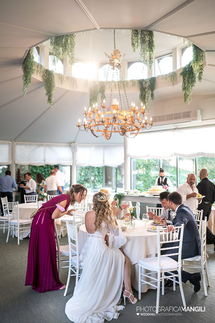 039 fotografo matrimonio reportage wedding ritratto sposi sala pranzo villa acquaroli carvico bergamo 039 fotografo matrimonio reportage wedding ritratto sposi sala pranzo villa acquaroli carvico bergamo