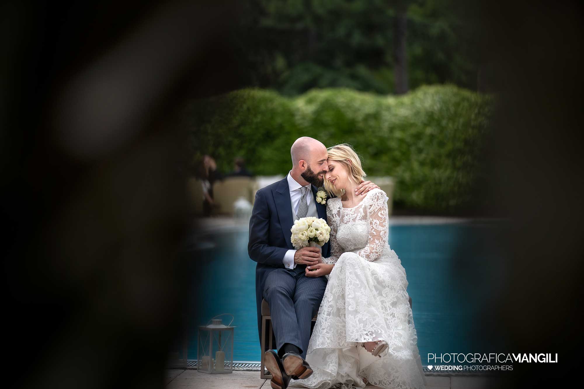 042 fotografo matrimonio reportage wedding ritratto abbraccio sposi la cantalupa brusaporto bergamo 042 fotografo matrimonio reportage wedding ritratto abbraccio sposi la cantalupa brusaporto bergamo