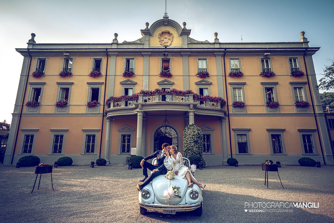 042 fotografo matrimonio reportage wedding ritratto sposi auto villa acquaroli carvico bergamo 042 fotografo matrimonio reportage wedding ritratto sposi auto villa acquaroli carvico bergamo