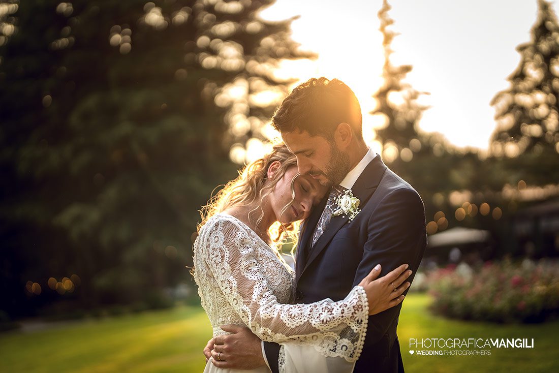 046 fotografo matrimonio reportage wedding ritratto sposi tramonto romantico villa acquaroli carvico bergamo 046 fotografo matrimonio reportage wedding ritratto sposi tramonto romantico villa acquaroli carvico bergamo