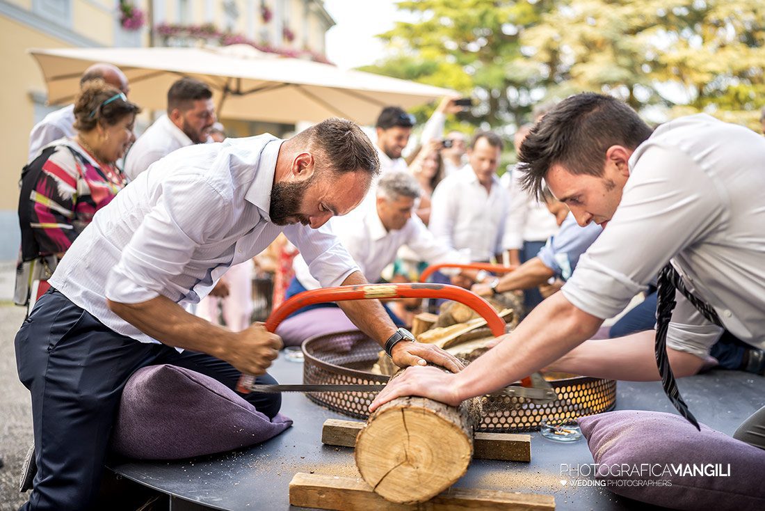 050 fotografo matrimonio reportage wedding ritratto sposi invitati amici villa acquaroli carvico bergamo 050 fotografo matrimonio reportage wedding ritratto sposi invitati amici villa acquaroli carvico bergamo