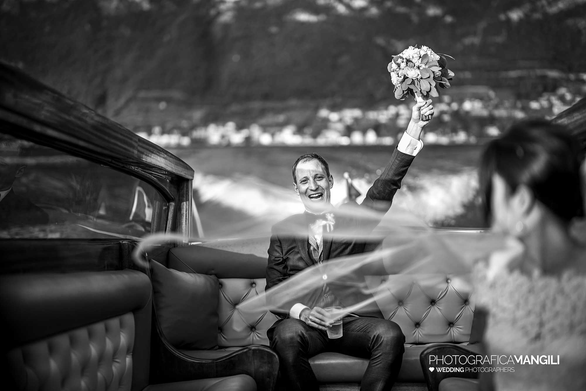 052 fotografo matrimonio reportage wedding sposo bouquet natural portrait motoscafo varenna lecco como lake 052 fotografo matrimonio reportage wedding sposo bouquet natural portrait motoscafo varenna lecco como lake