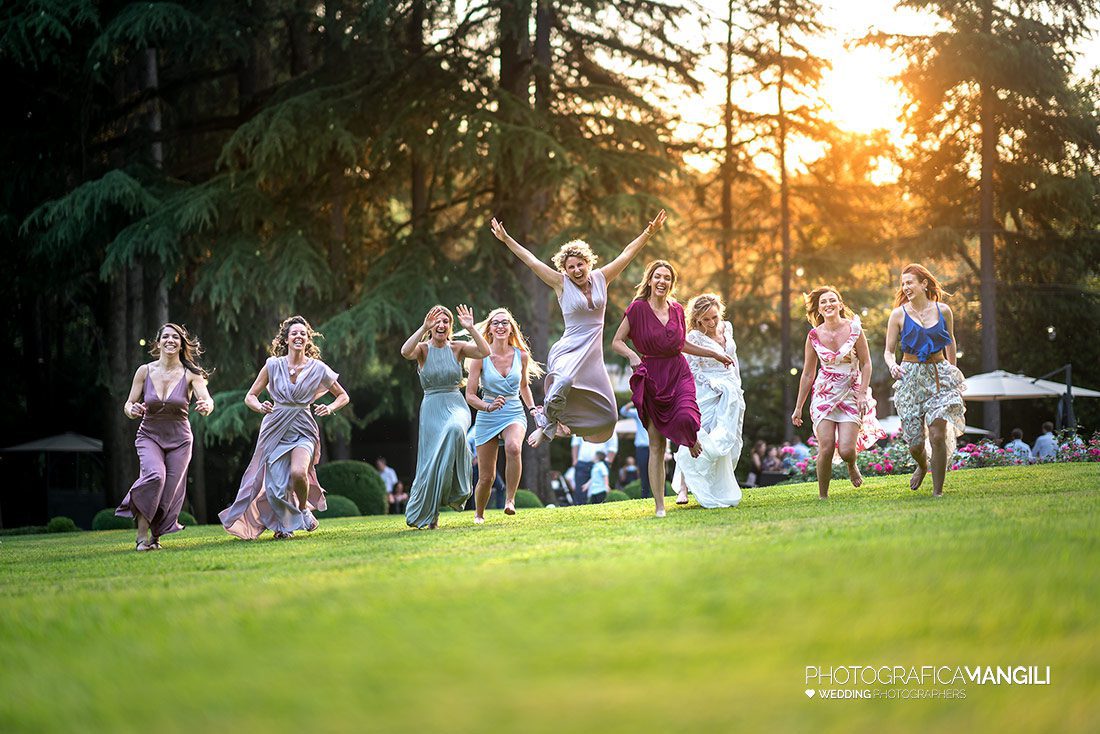 052 fotografo matrimonio reportage wedding ritratto ragazze sposa villa acquaroli carvico bergamo 052 fotografo matrimonio reportage wedding ritratto ragazze sposa villa acquaroli carvico bergamo