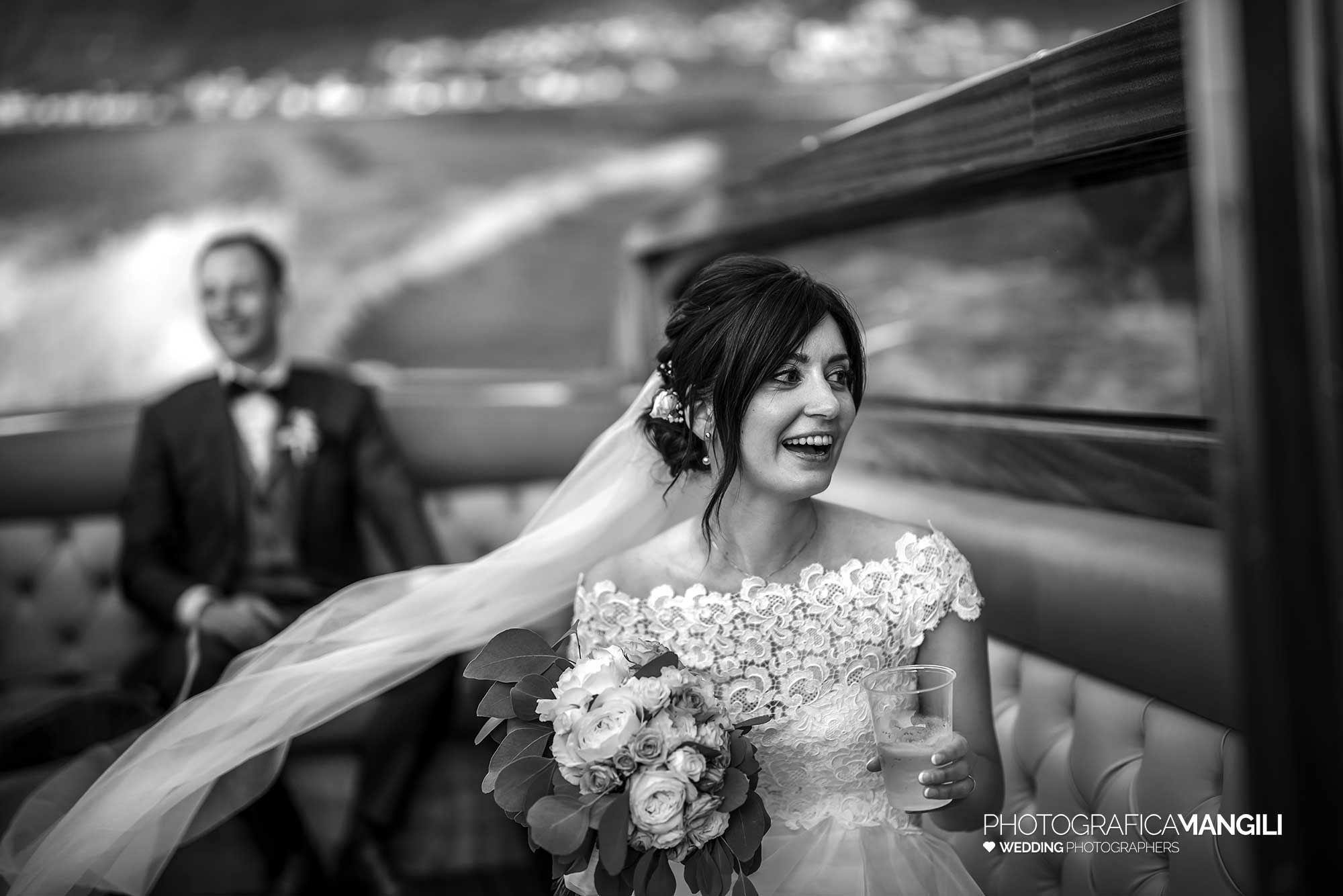 053 fotografo matrimonio reportage wedding ritratto sposa barca varenna lecco como lake 053 fotografo matrimonio reportage wedding ritratto sposa barca varenna lecco como lake