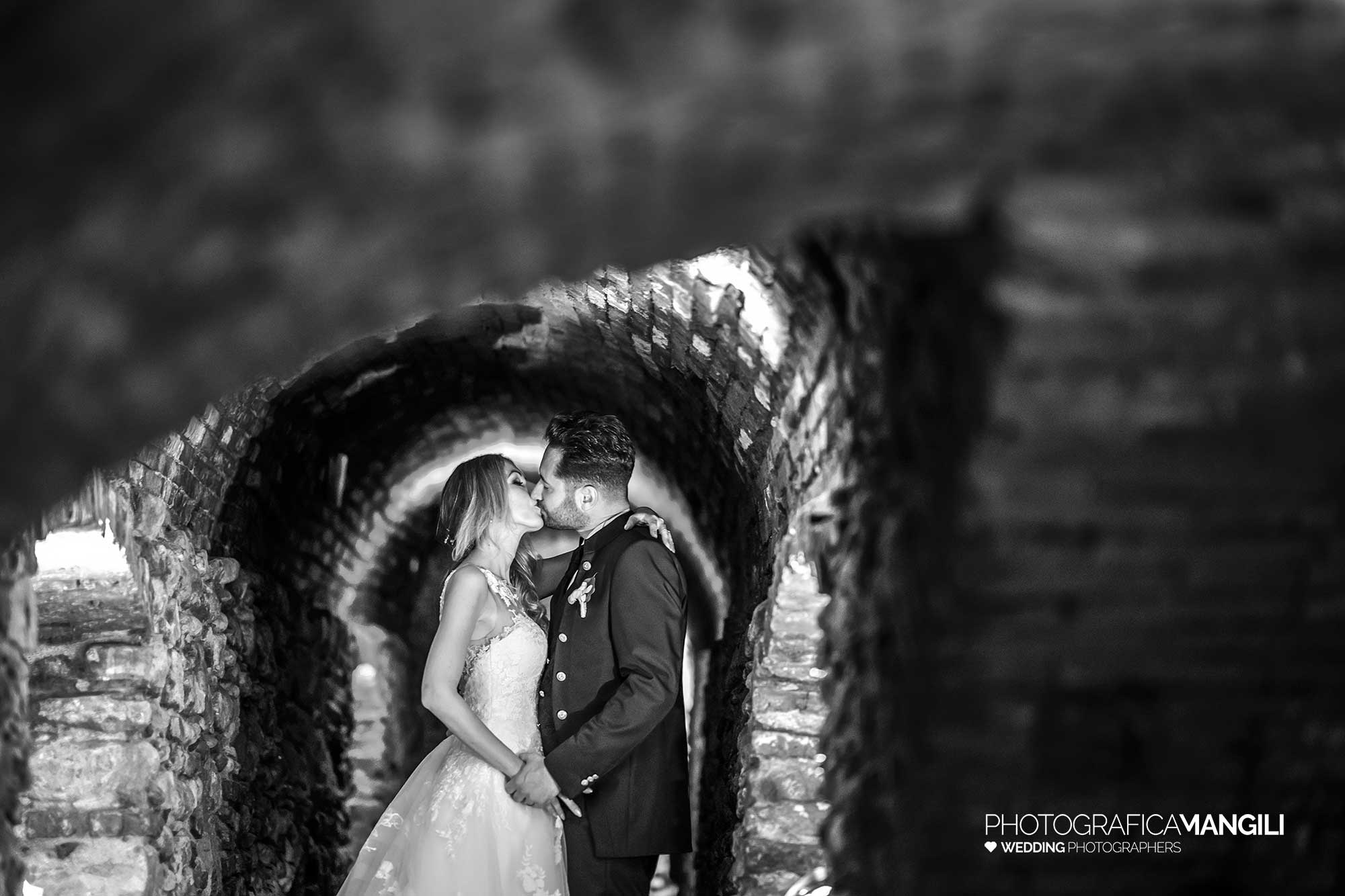 053 fotografo matrimonio reportage wedding ritratto sposi bacio villa orsini colonna imbersago lecco 053 fotografo matrimonio reportage wedding ritratto sposi bacio villa orsini colonna imbersago lecco