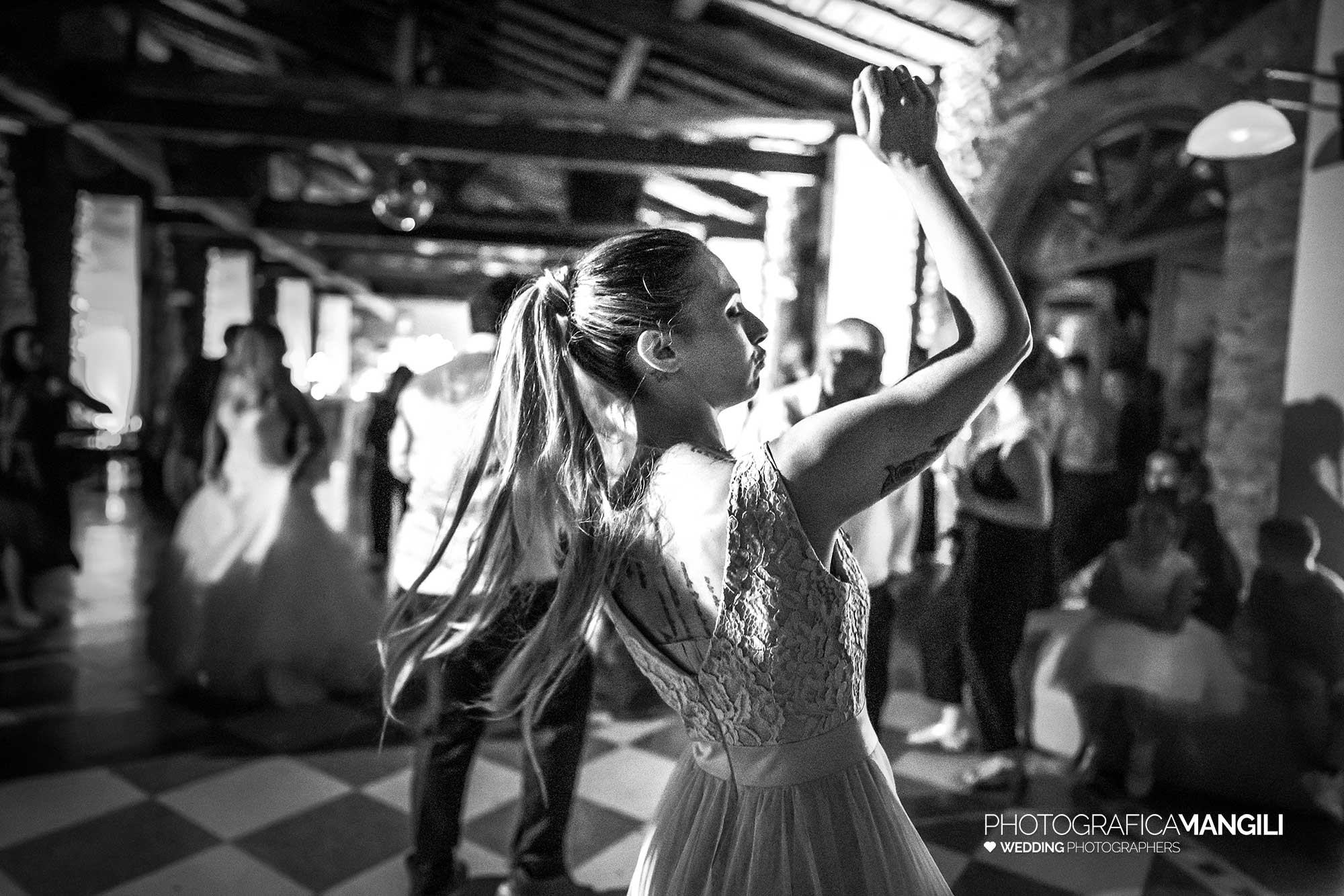 057 fotografo matrimonio reportage wedding ritratto sposa balli villa orsini colonna imbersago lecco 057 fotografo matrimonio reportage wedding ritratto sposa balli villa orsini colonna imbersago lecco