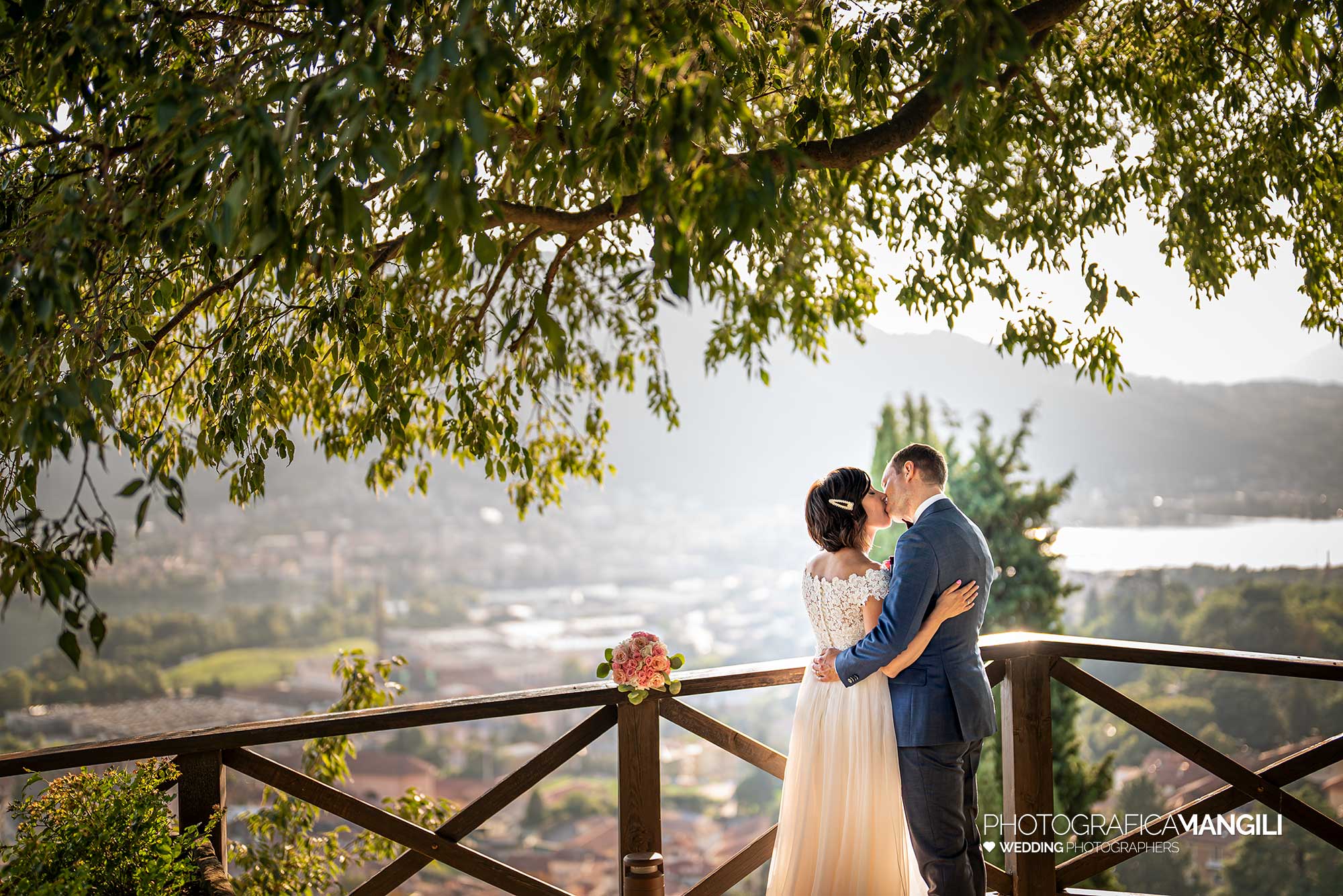 060 fotografo matrimonio reportage wedding ritratto sposi castello di rossino lecco como lake 060 fotografo matrimonio reportage wedding ritratto sposi castello di rossino lecco como lake