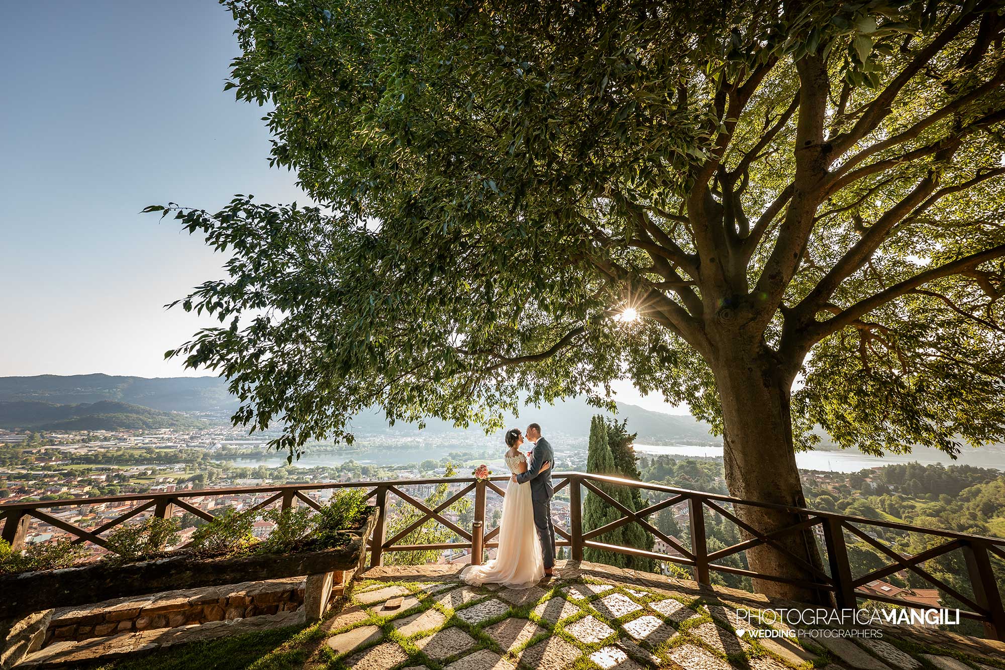 061 fotografo matrimonio reportage wedding ritratto sposi castello di rossino lecco como lake 061 fotografo matrimonio reportage wedding ritratto sposi castello di rossino lecco como lake