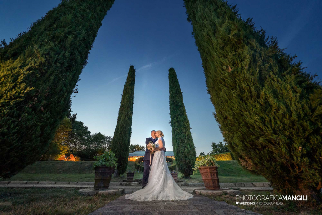 000 fotografo matrimonio reportage wedding sposi bacio castello cernusco lombardone lecco