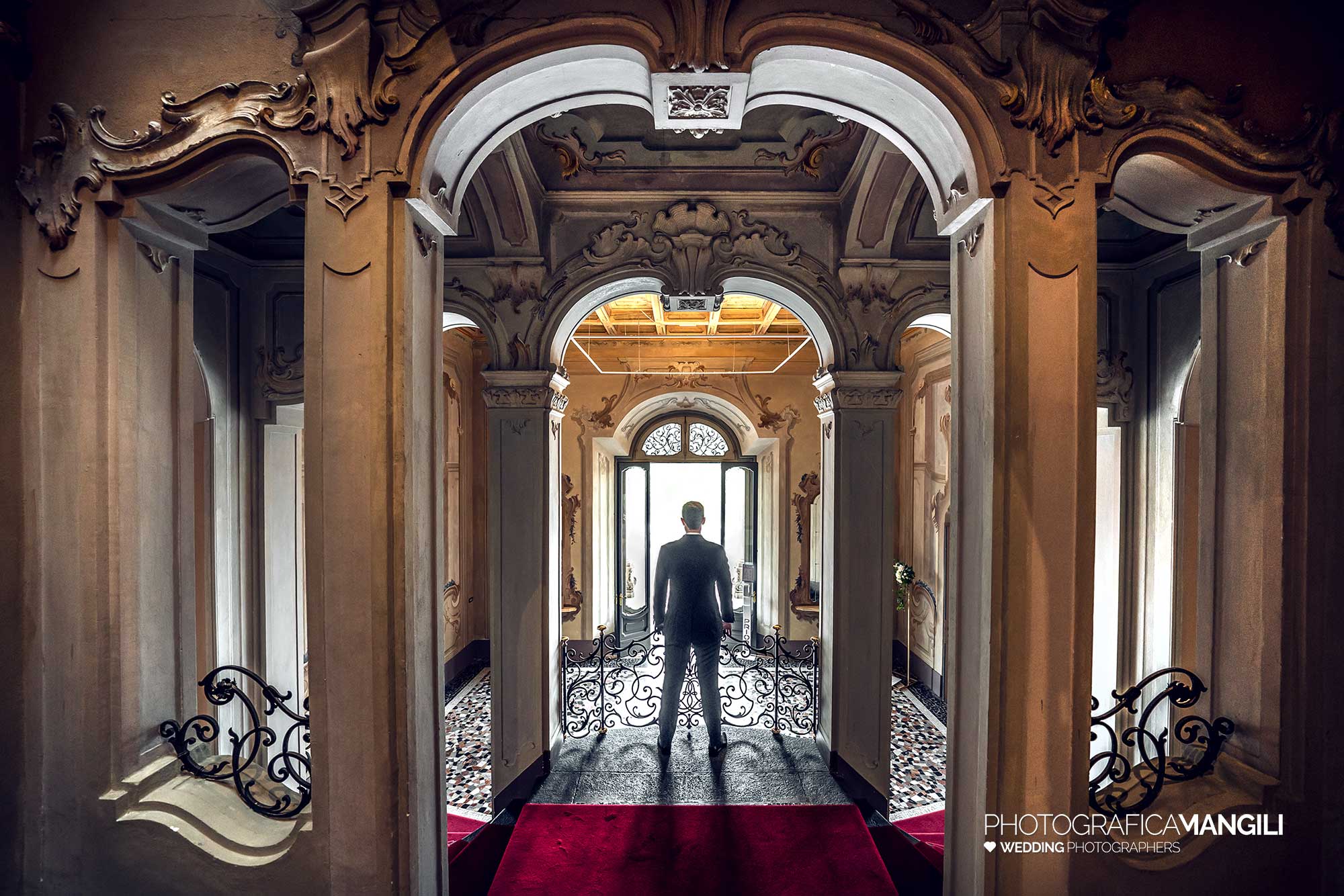 001 fotografo matrimonio reportage wedding preparazione vestizione abito sposo villa esengrini montalbano varese 001 fotografo matrimonio reportage wedding preparazione vestizione abito sposo villa esengrini montalbano varese