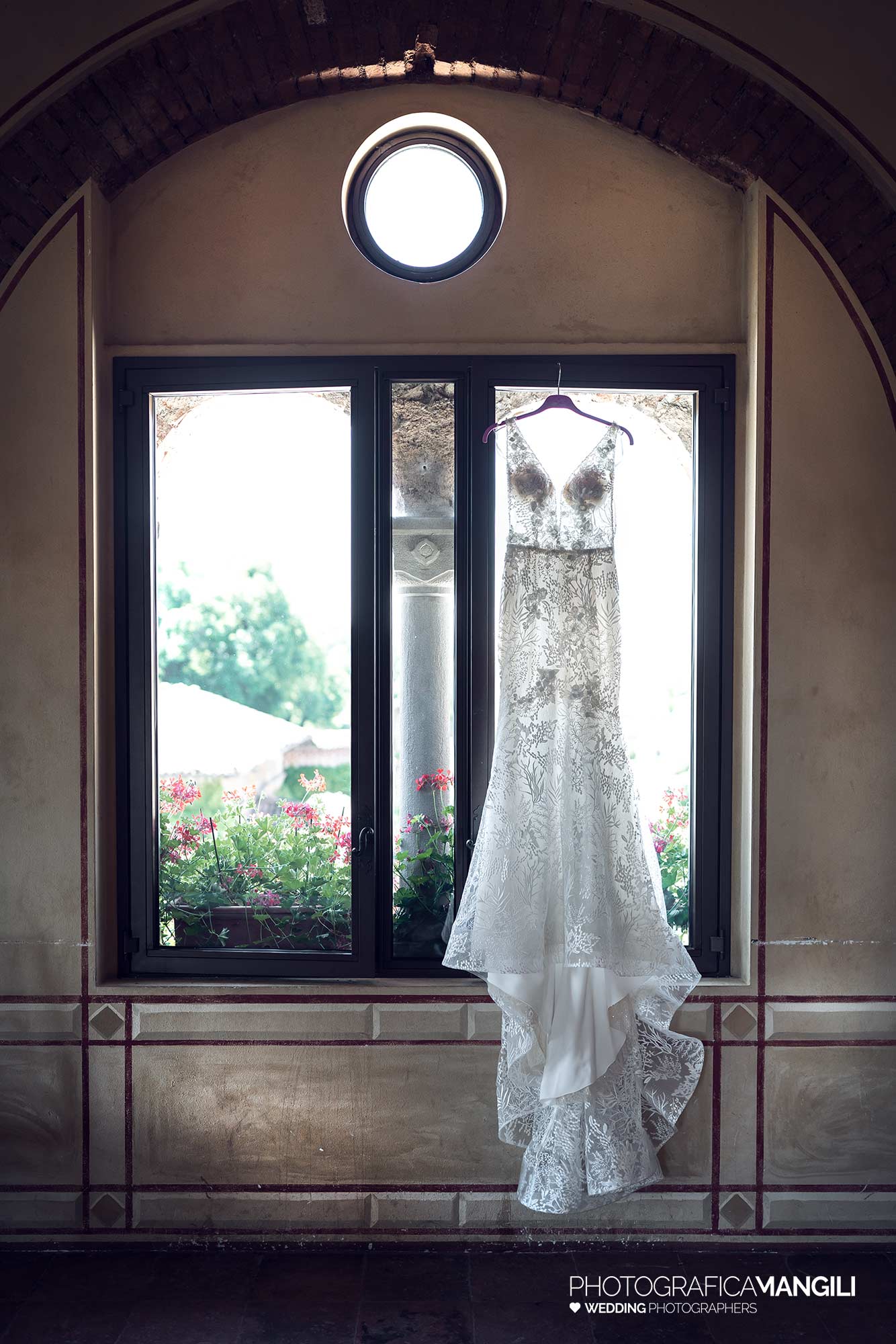 001 reportage foto matrimonio wedding preparazione sposa vestizione castello marne filago bergamo 001 reportage foto matrimonio wedding preparazione sposa vestizione castello marne filago bergamo