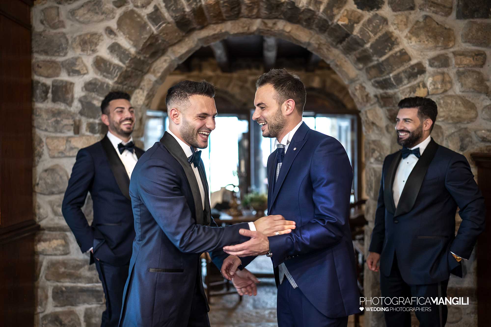 006 fotografo matrimonio reportage wedding sposo preparazione testimoni castello rossino calolziocorte lago como lecco 006 fotografo matrimonio reportage wedding sposo preparazione testimoni castello rossino calolziocorte lago como lecco