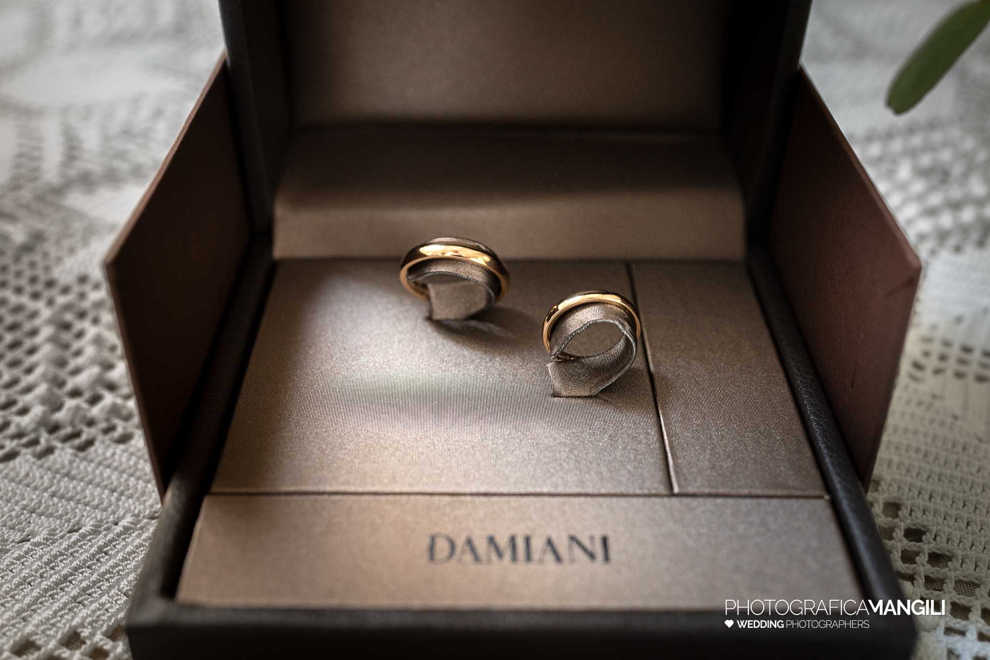 007 fotografo matrimonio reportage wedding preparazione sposa anelli bonate sopra bergamo 007 fotografo matrimonio reportage wedding preparazione sposa anelli bonate sopra bergamo