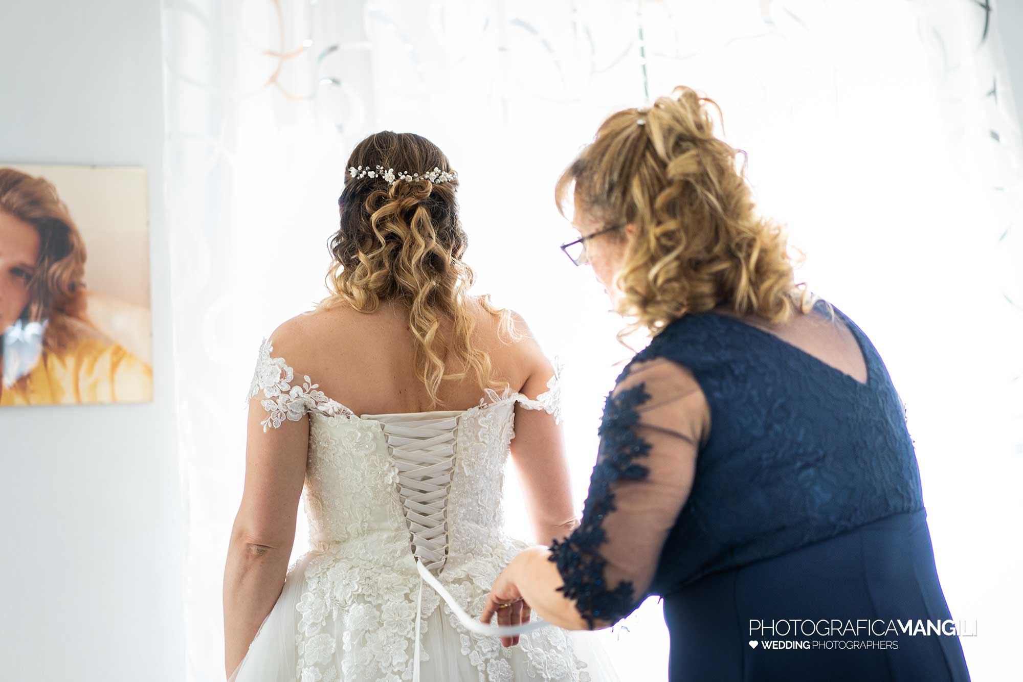 010 reportage foto matrimonio wedding ritratto sposa abito vestizione preparativi milano 010 reportage foto matrimonio wedding ritratto sposa abito vestizione preparativi milano