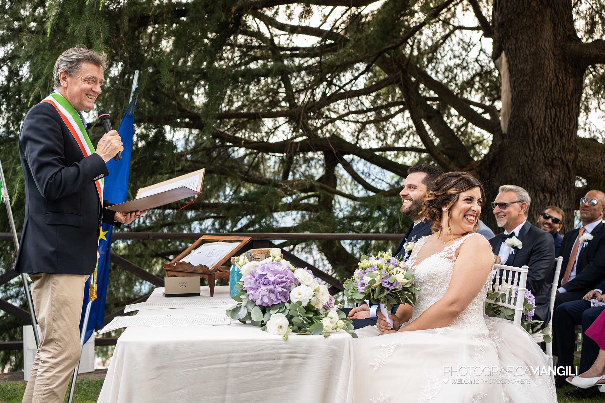 014 fotografo matrimonio reportage wedding ritratto sposi cerimonia rito civile castello rossino calolziocorte lecco lago como 014 fotografo matrimonio reportage wedding ritratto sposi cerimonia rito civile castello rossino calolziocorte lecco lago como