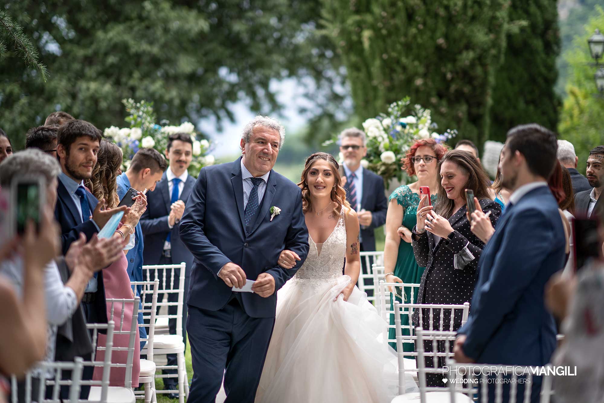 018 reportage foto matrimonio wedding ritratto ingresso sposa papà castello rossino calolziocorte lago como lecco 018 reportage foto matrimonio wedding ritratto ingresso sposa papà castello rossino calolziocorte lago como lecco