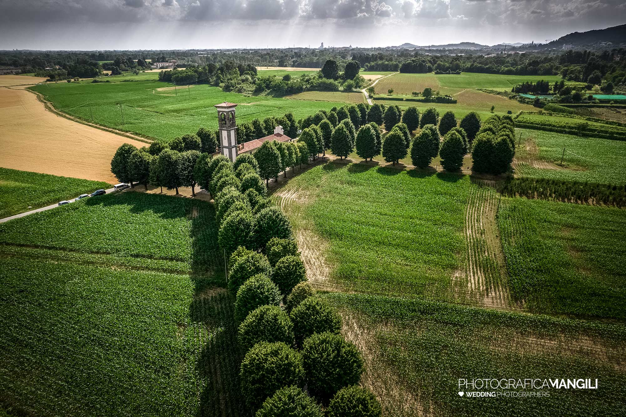 021 fotografo matrimonio reportage wedding sposi panoramica santuario madonna prada mapello bergamo 021 fotografo matrimonio reportage wedding sposi panoramica santuario madonna prada mapello bergamo