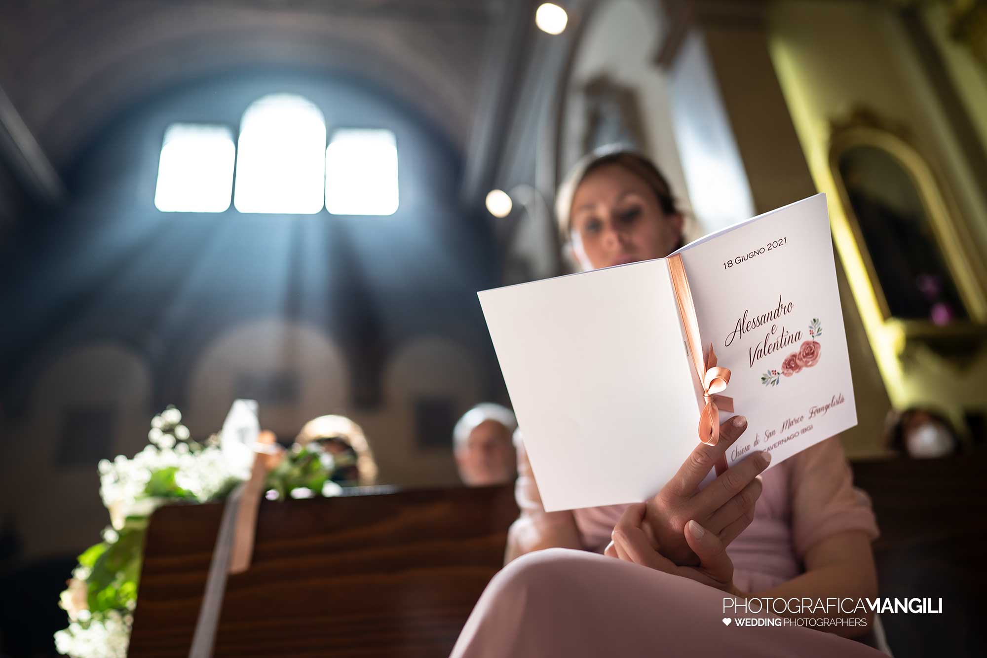 022 fotografo matrimonio reportage wedding sposi chiesa libretto cerimonia cavernago bergamo 022 fotografo matrimonio reportage wedding sposi chiesa libretto cerimonia cavernago bergamo
