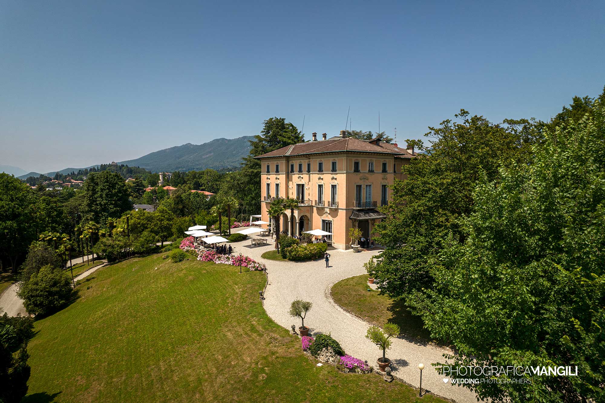 023 fotografo matrimonio reportage wedding panoramica sposi villa esengrini montalbano varese 1 023 fotografo matrimonio reportage wedding panoramica sposi villa esengrini montalbano varese 1
