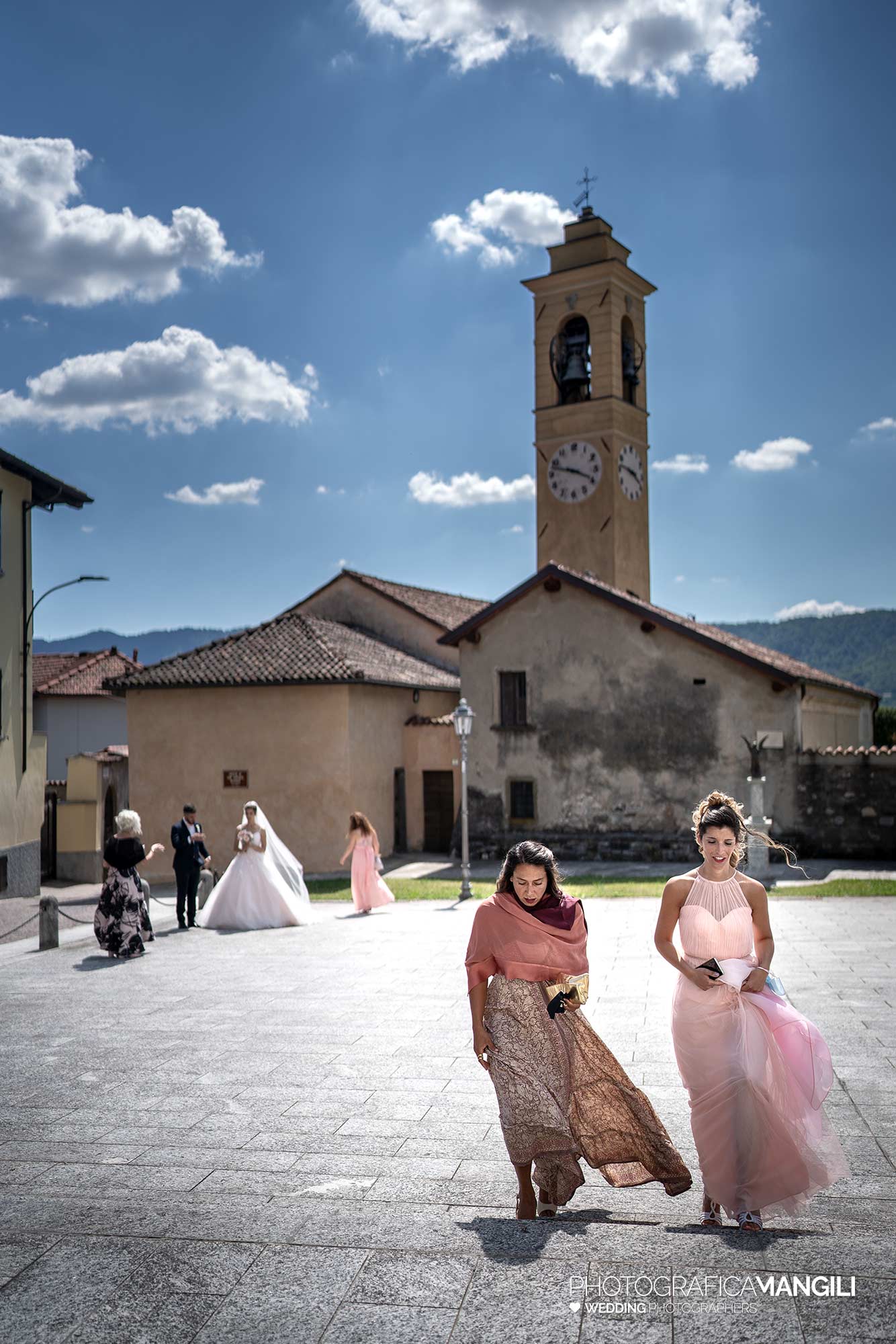024 fotografo matrimonio reportage wedding sposa ingresso castello rossino calolziocorte lago como lecco 024 fotografo matrimonio reportage wedding sposa ingresso castello rossino calolziocorte lago como lecco