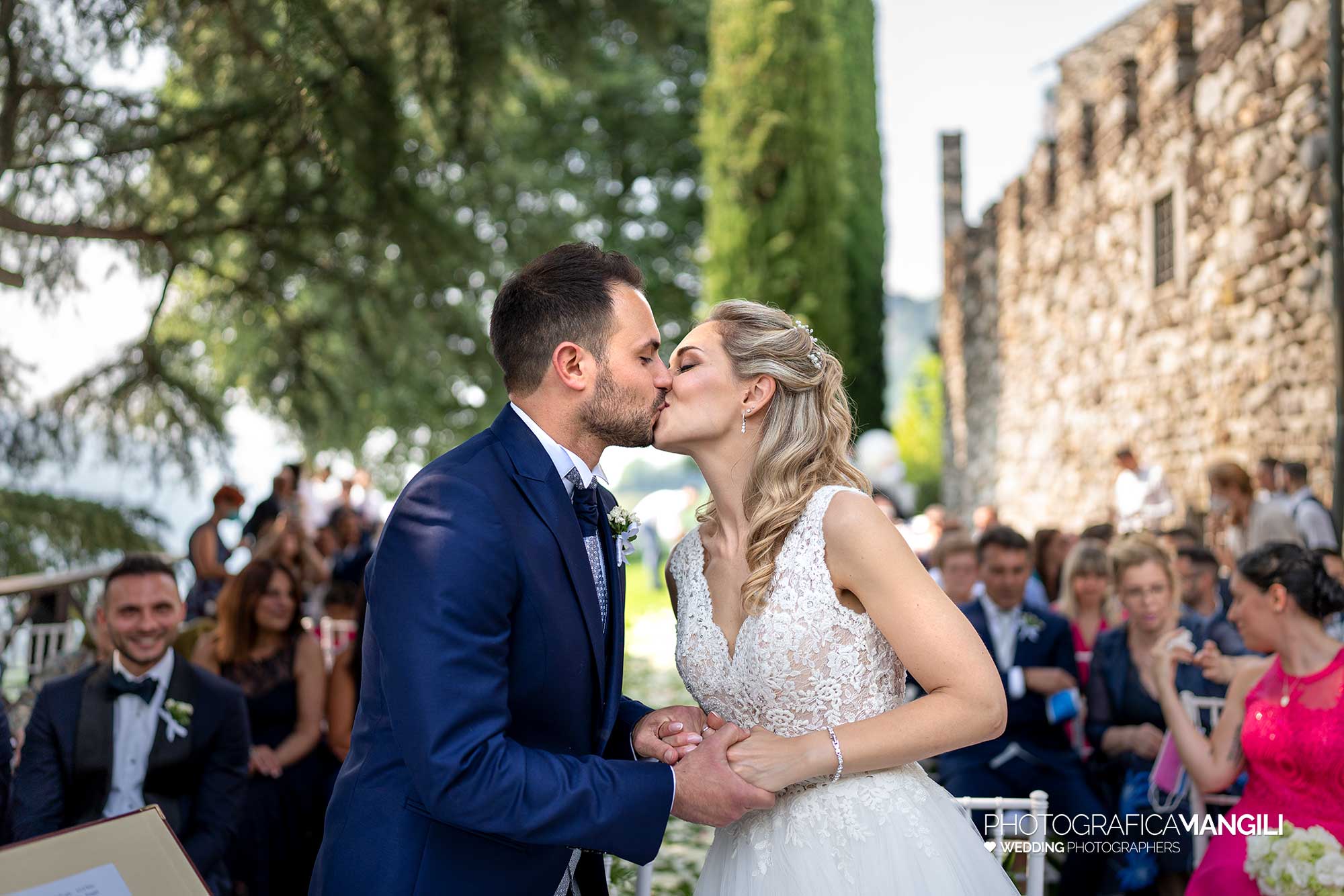 025 fotografo matrimonio reportage wedding sposi cerimonia scambio promesse bacio castello rossino calolziocorte lago como lecco 025 fotografo matrimonio reportage wedding sposi cerimonia scambio promesse bacio castello rossino calolziocorte lago como lecco