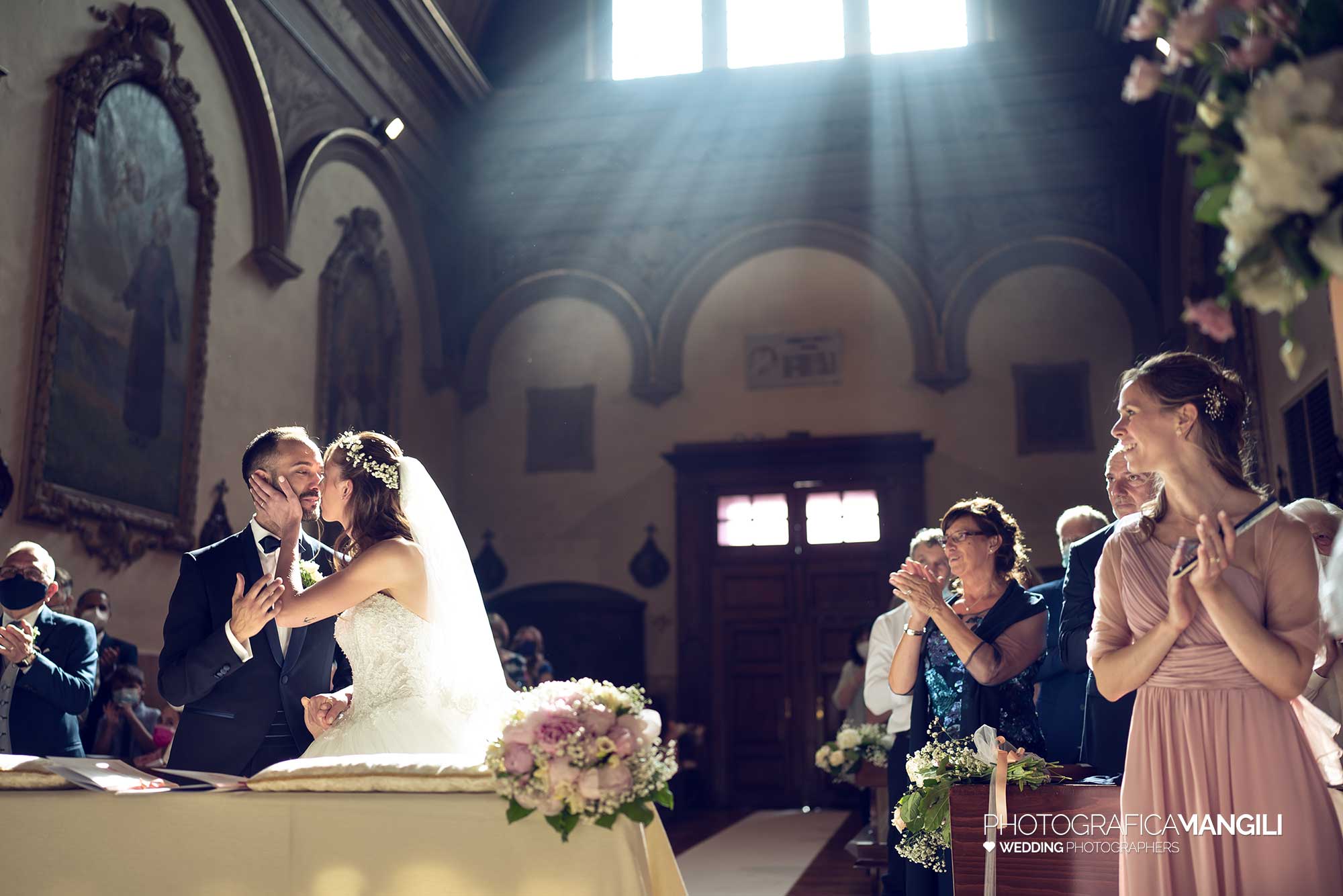 025 fotografo matrimonio reportage wedding sposi chiesa bacio cerimonia cavernago bergamo 025 fotografo matrimonio reportage wedding sposi chiesa bacio cerimonia cavernago bergamo