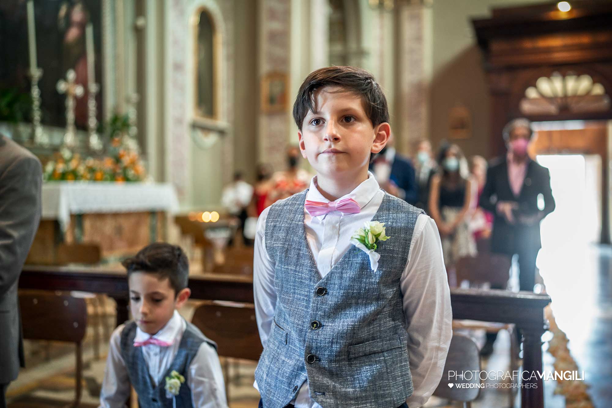 027 fotografo matrimonio reportage wedding sposi chiesa rossino calolziocorte lago como lecco 027 fotografo matrimonio reportage wedding sposi chiesa rossino calolziocorte lago como lecco